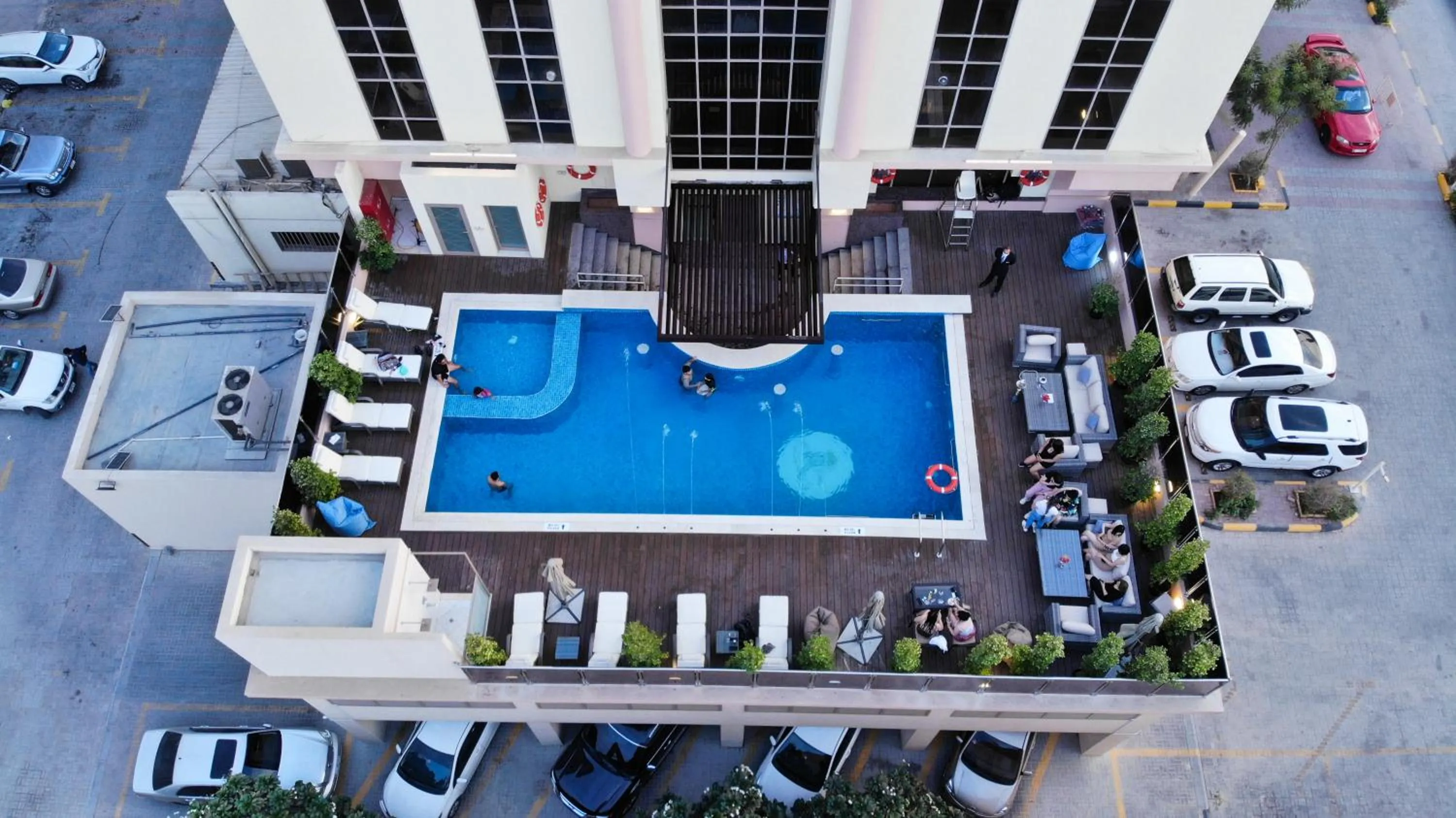 Swimming pool in Royal View Hotel