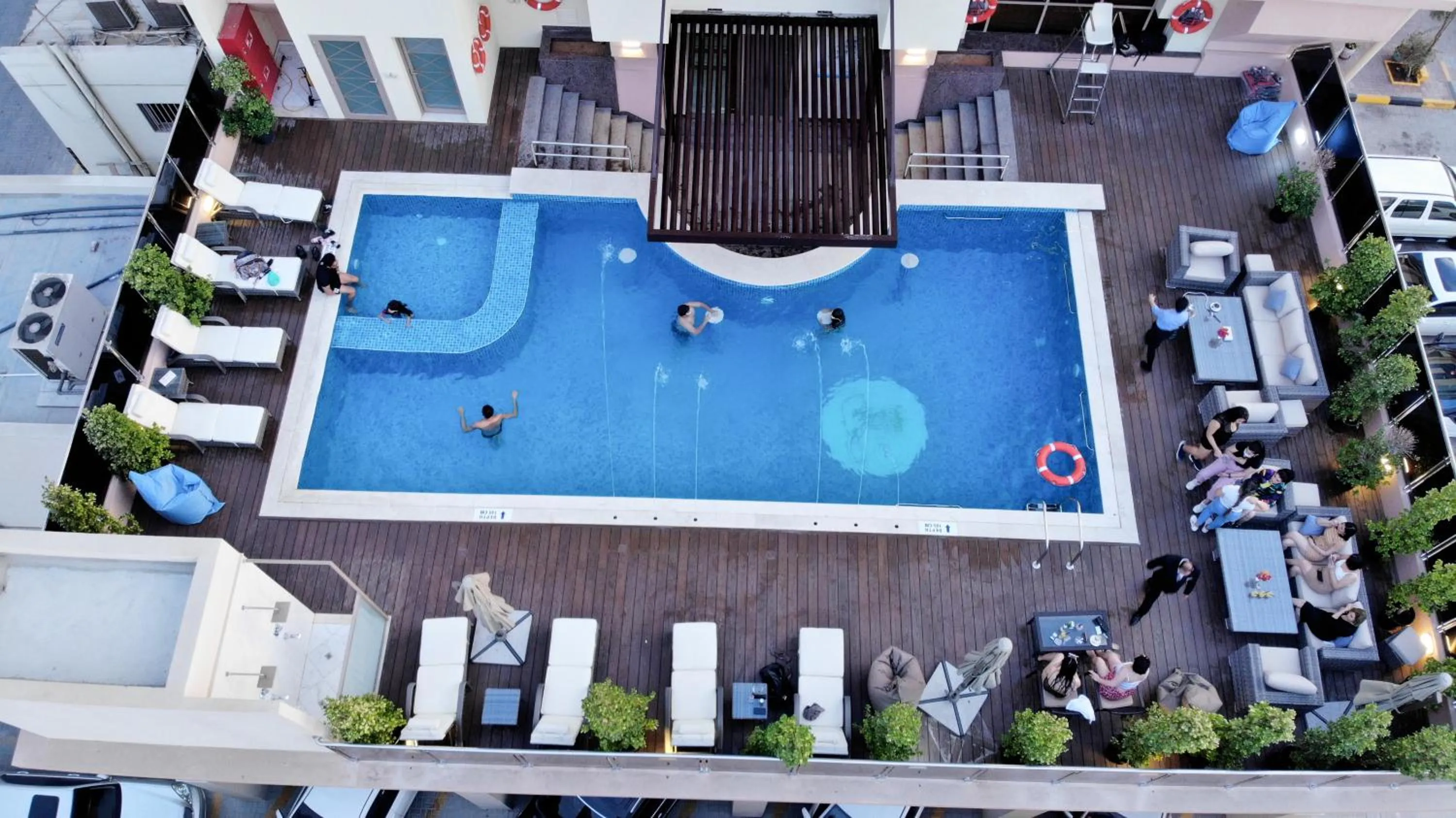 Swimming pool in Royal View Hotel