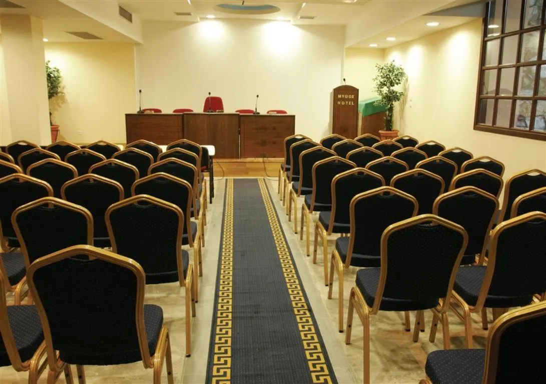 Restaurant/places to eat in Mythos