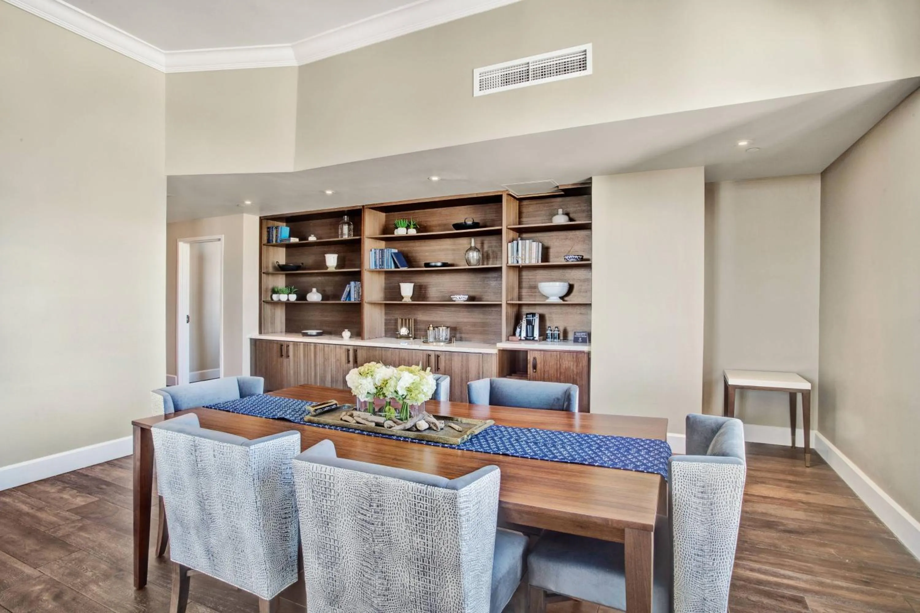 Photo of the whole room in Hotel Paso Del Norte, Autograph Collection