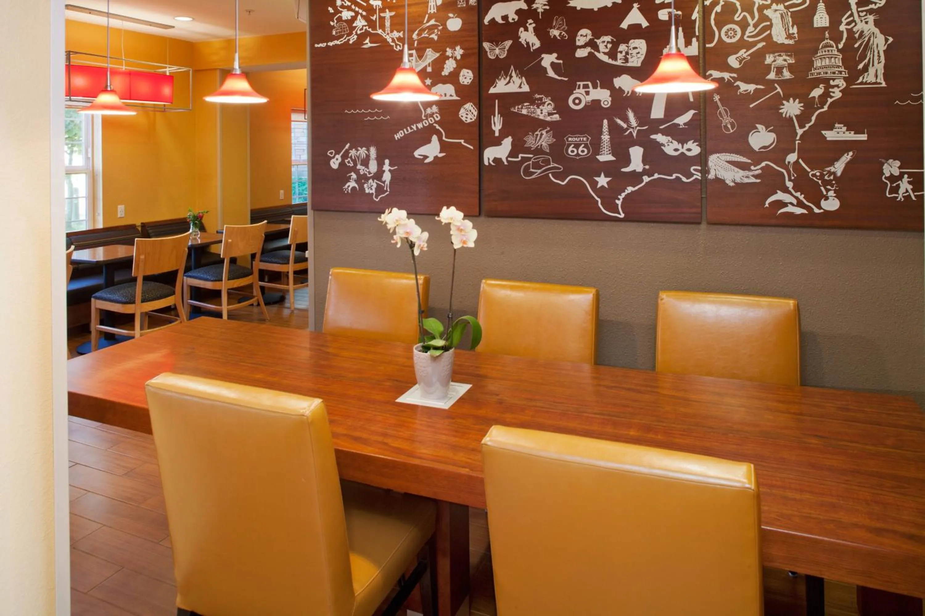 Restaurant/places to eat in TownePlace Suites Medford