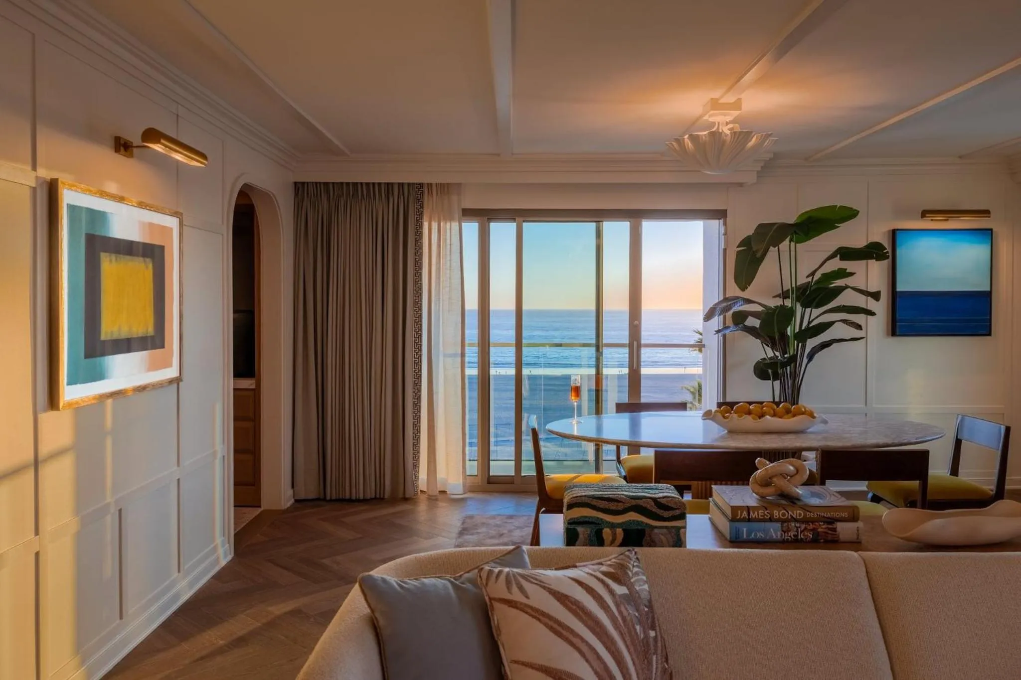 Photo of the whole room in Regent Santa Monica Beach