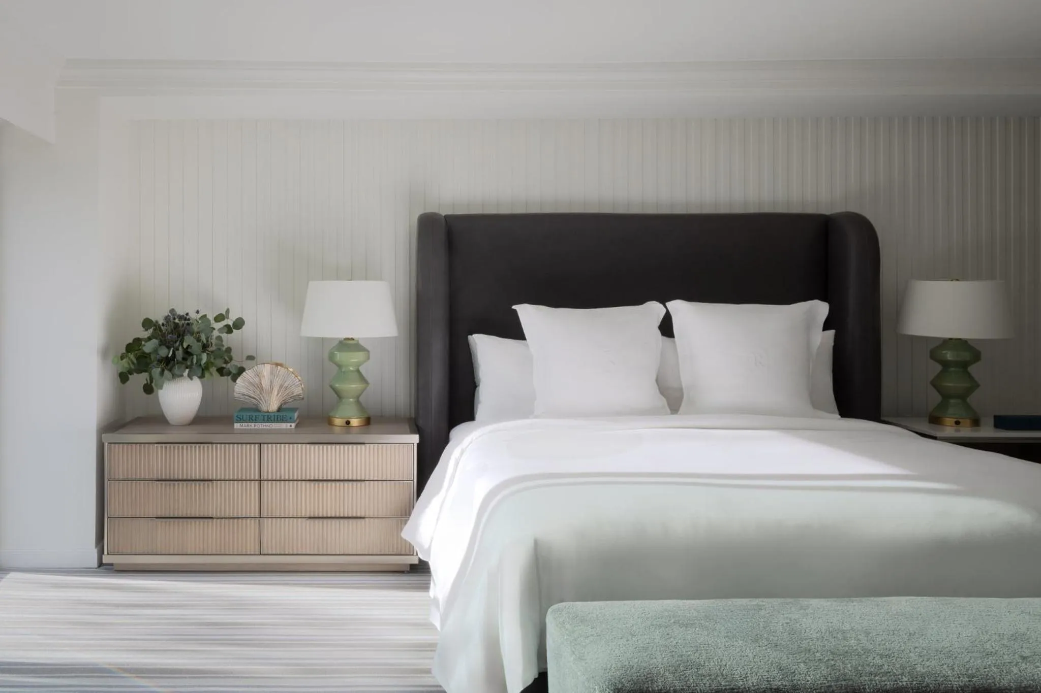 Photo of the whole room, Bed in Regent Santa Monica Beach