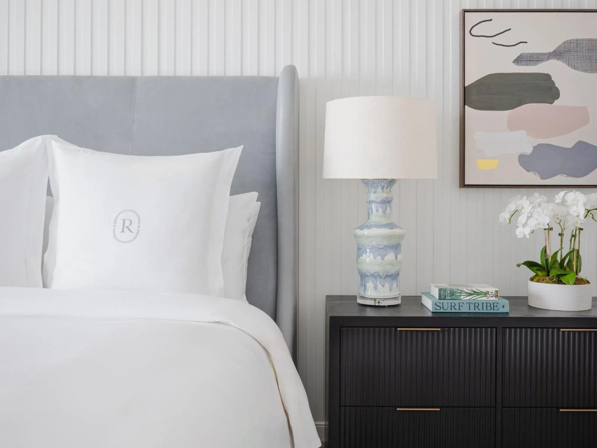 Photo of the whole room, Bed in Regent Santa Monica Beach