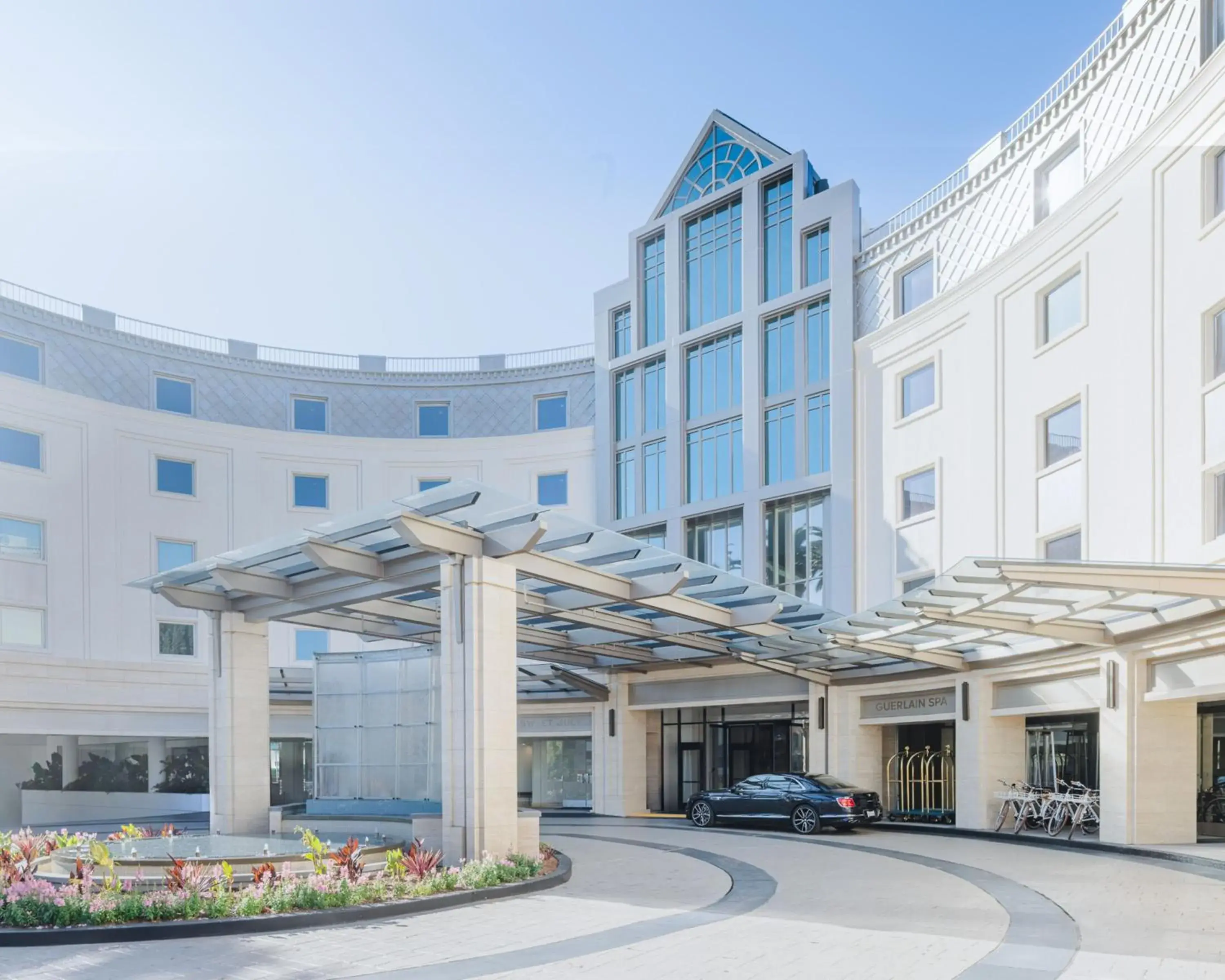 Facade/entrance in Regent Santa Monica Beach Facade/entrance in Regent Santa Monica Beach