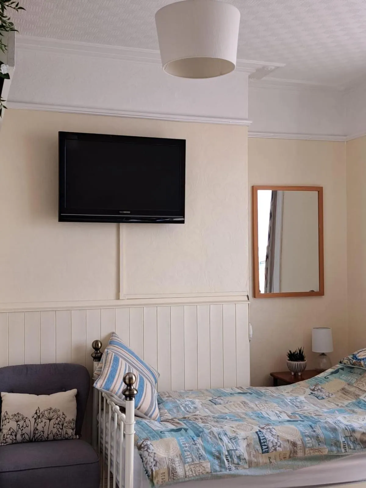 Bed in Lyndale Guest House