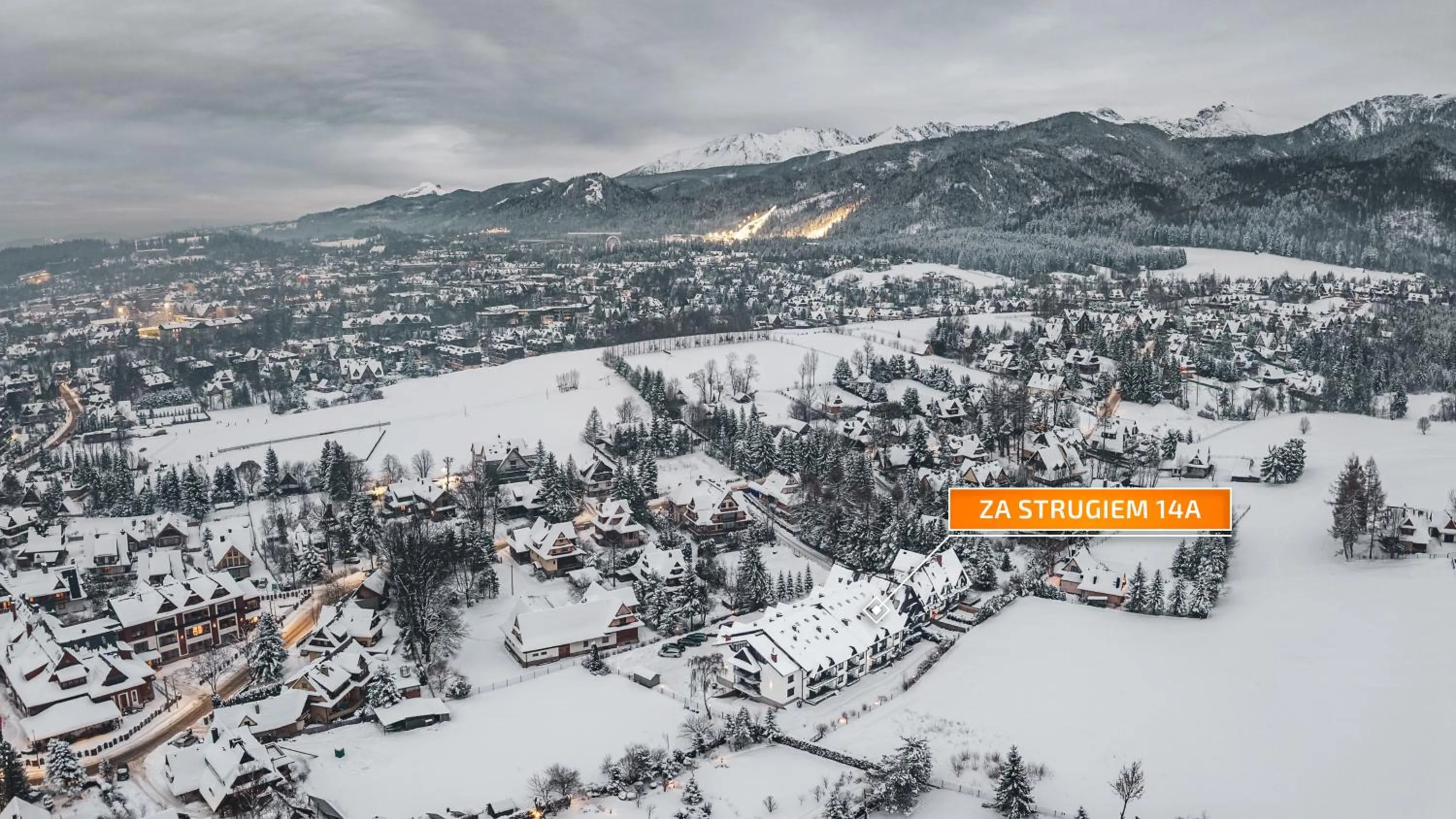 Day in Zakopane Centrum, Sun & Snow