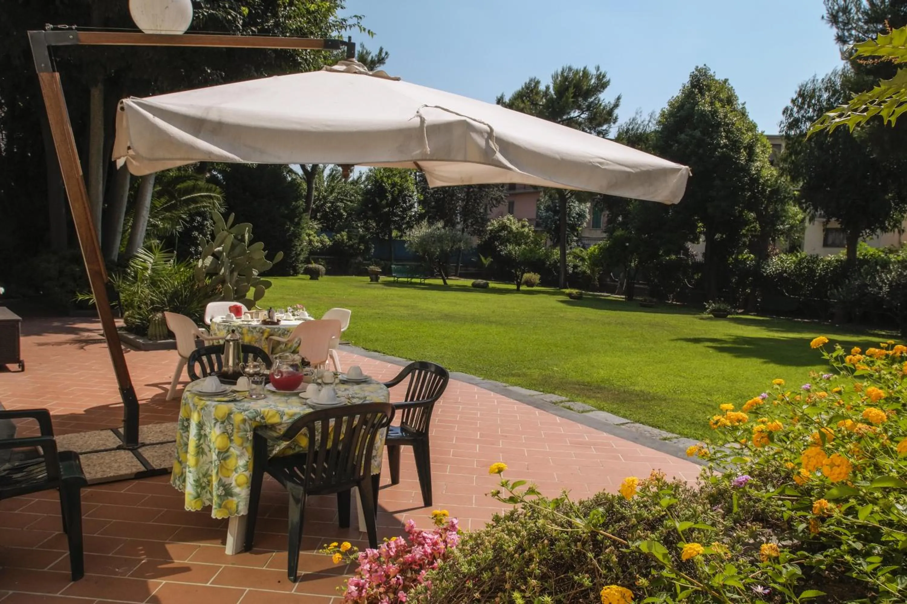 Restaurant/places to eat in B&B Villa Ocsia