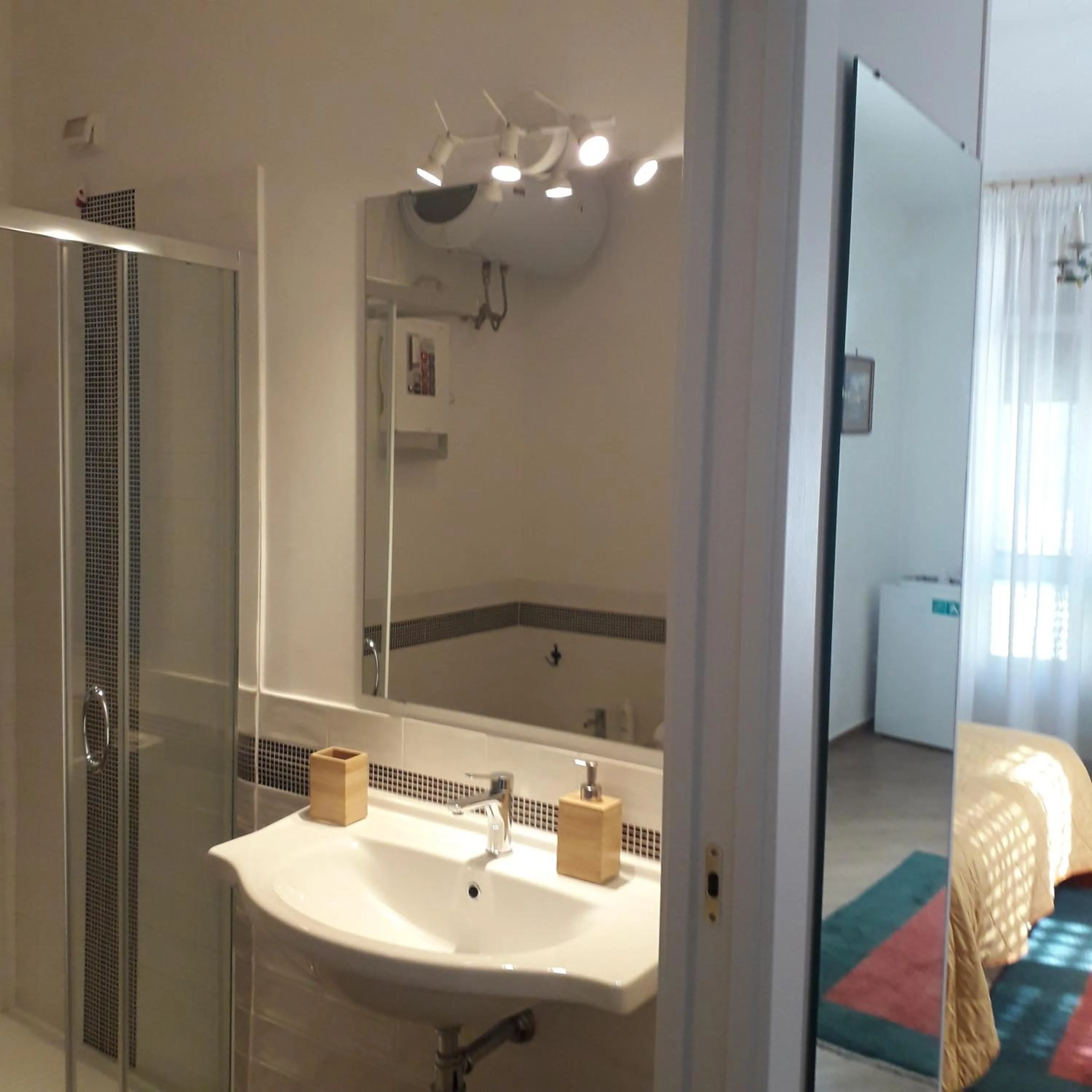Bathroom, Bed in B&B Villa Ocsia