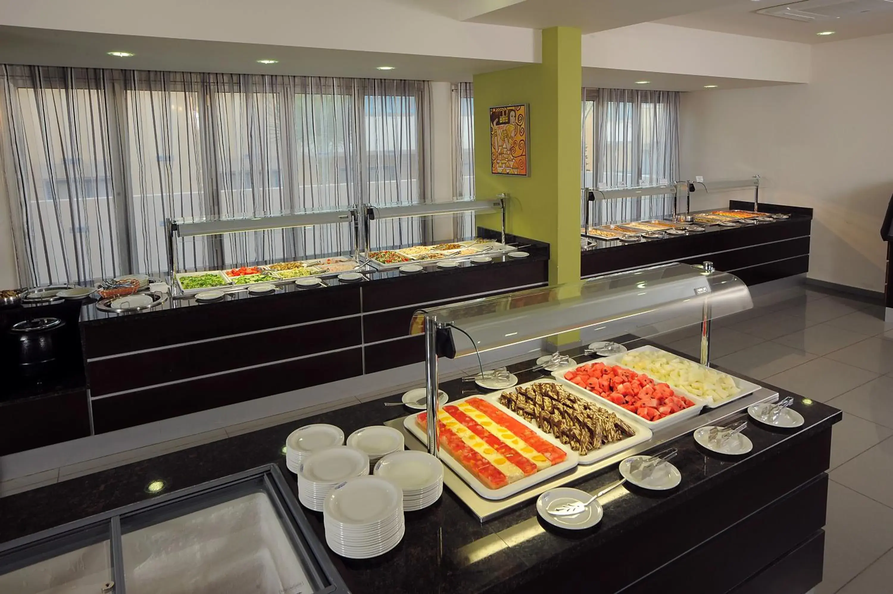 Restaurant/places to eat in Euronapa Hotel Apartments Restaurant/places to eat in Euronapa Hotel Apartments