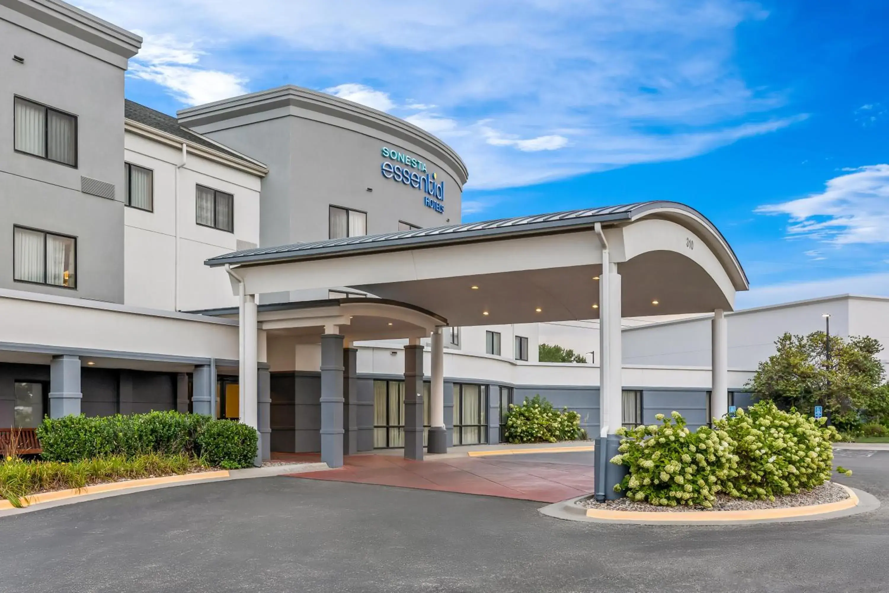 Property building in Sonesta Essential Junction City Property building in Sonesta Essential Junction City