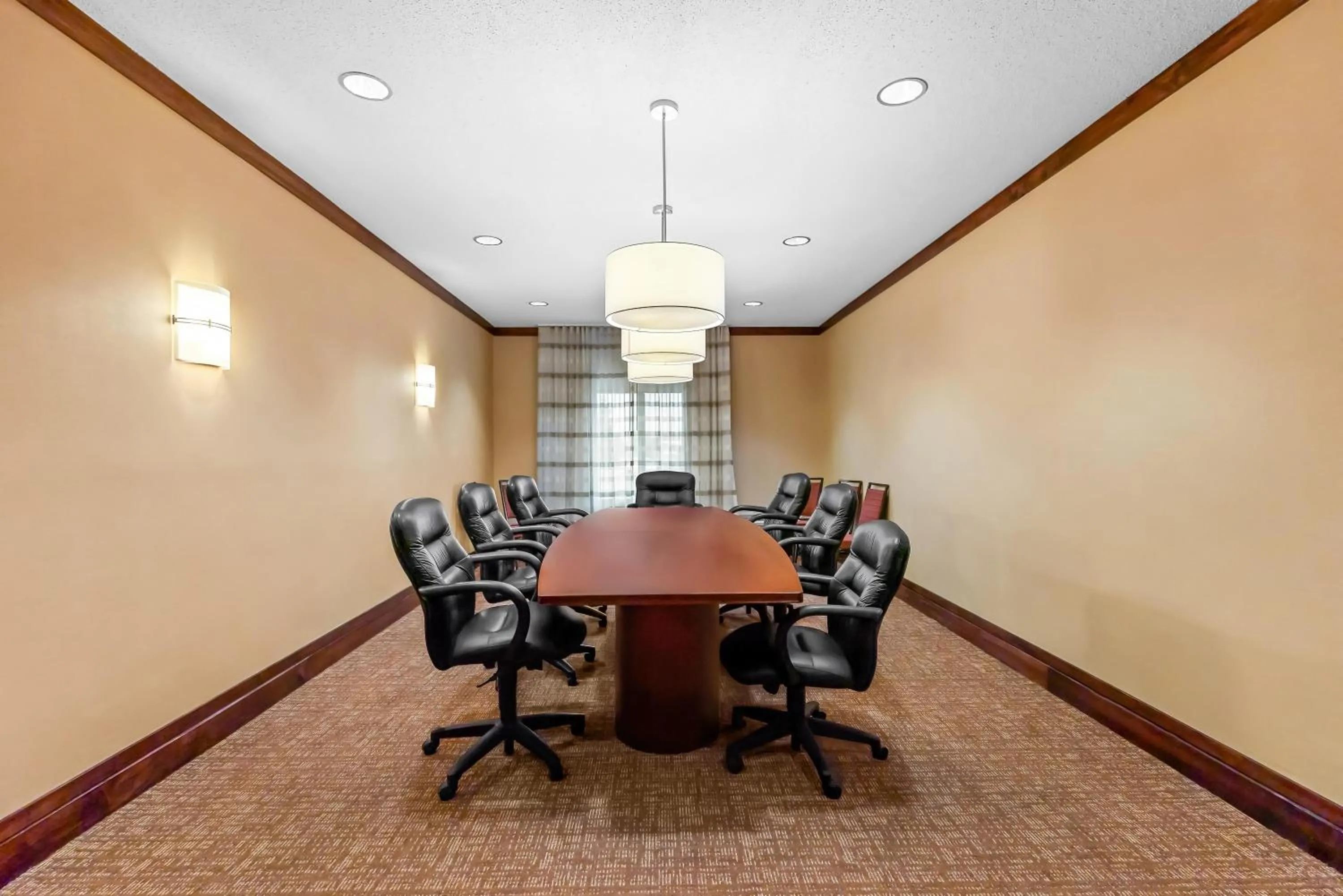 Meeting/conference room in Sonesta Essential Junction City