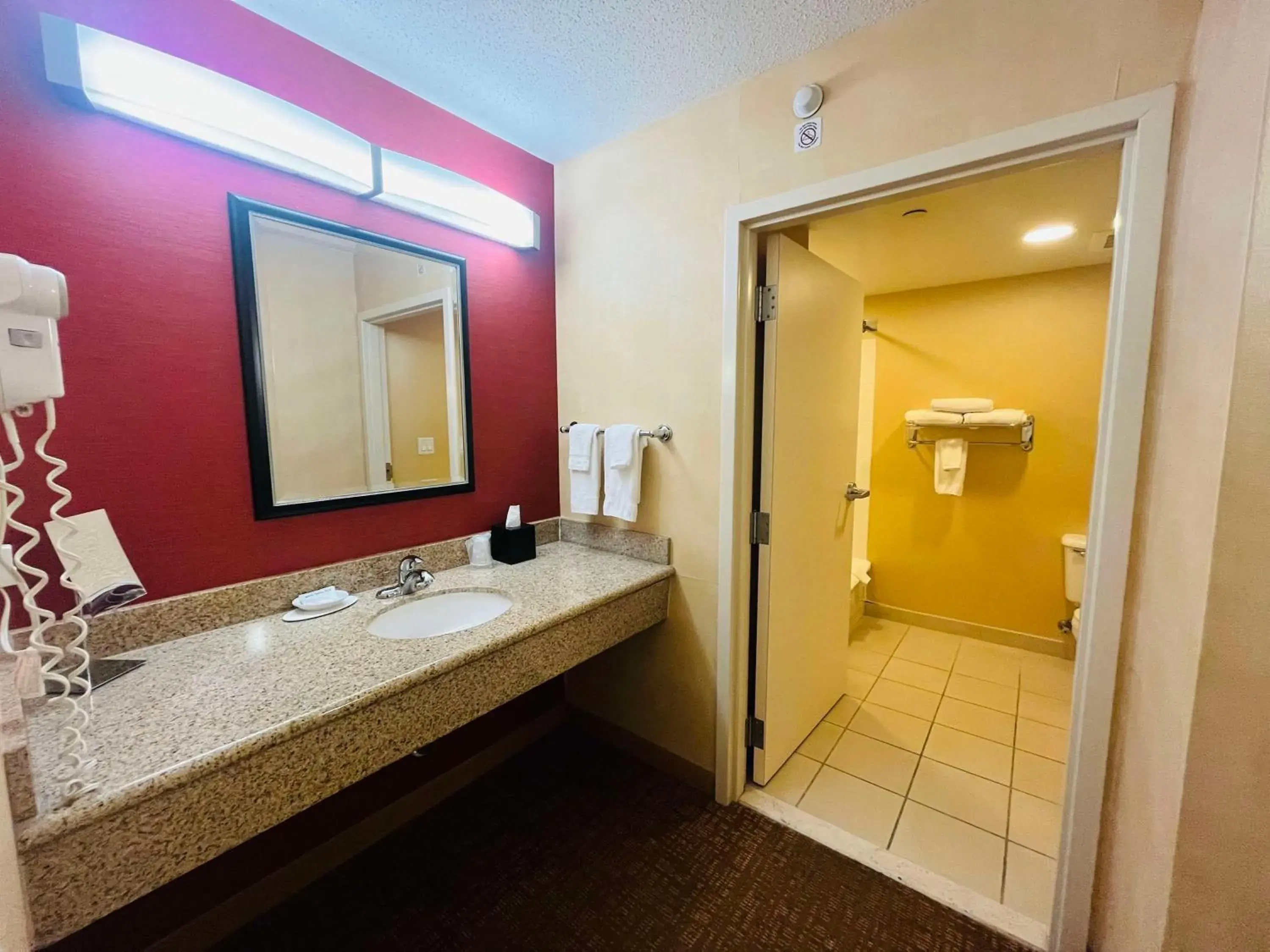 Bathroom in Courtyard by Marriott Junction City Bathroom in Courtyard by Marriott Junction City