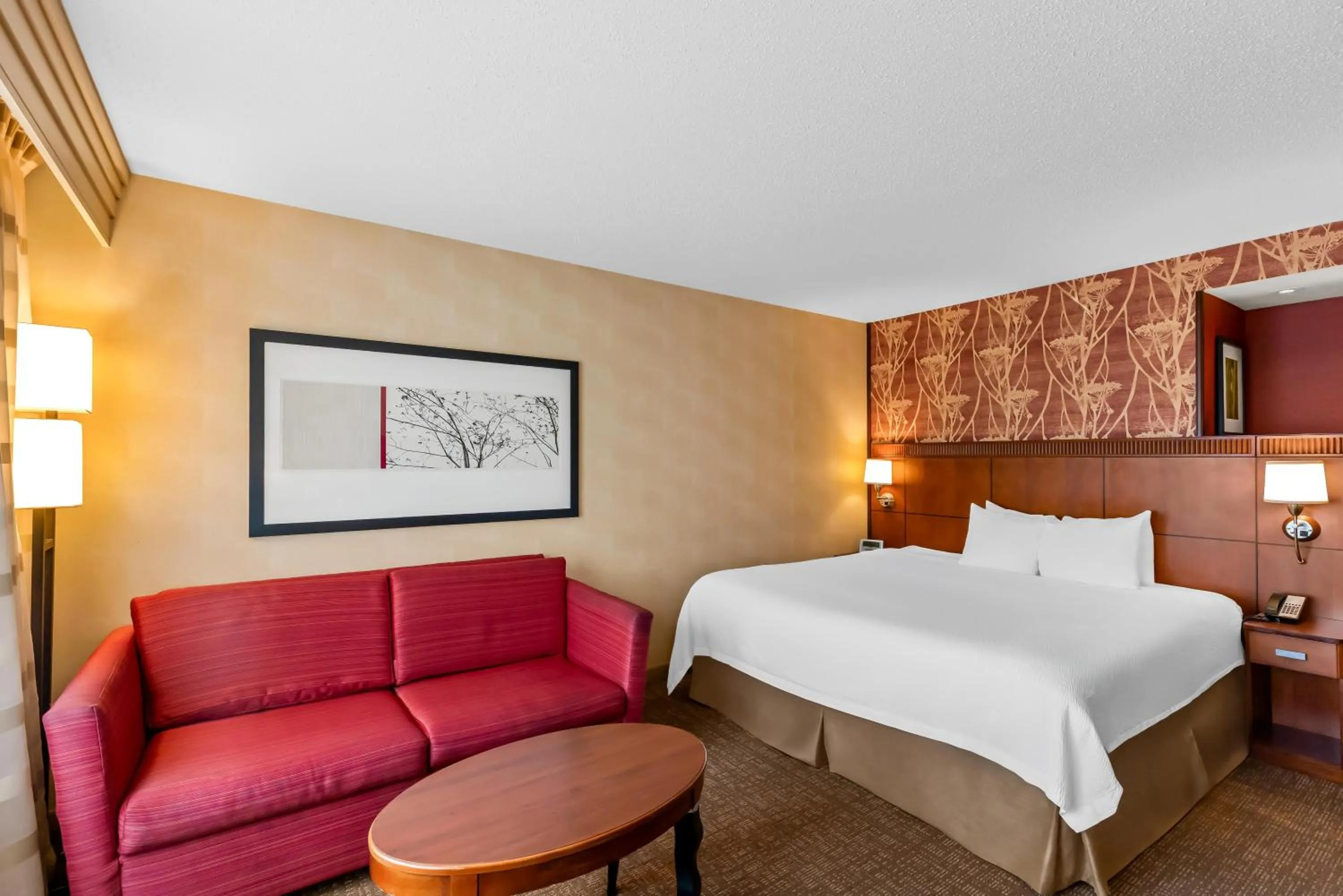 Bedroom, Bed in Sonesta Essential Junction City