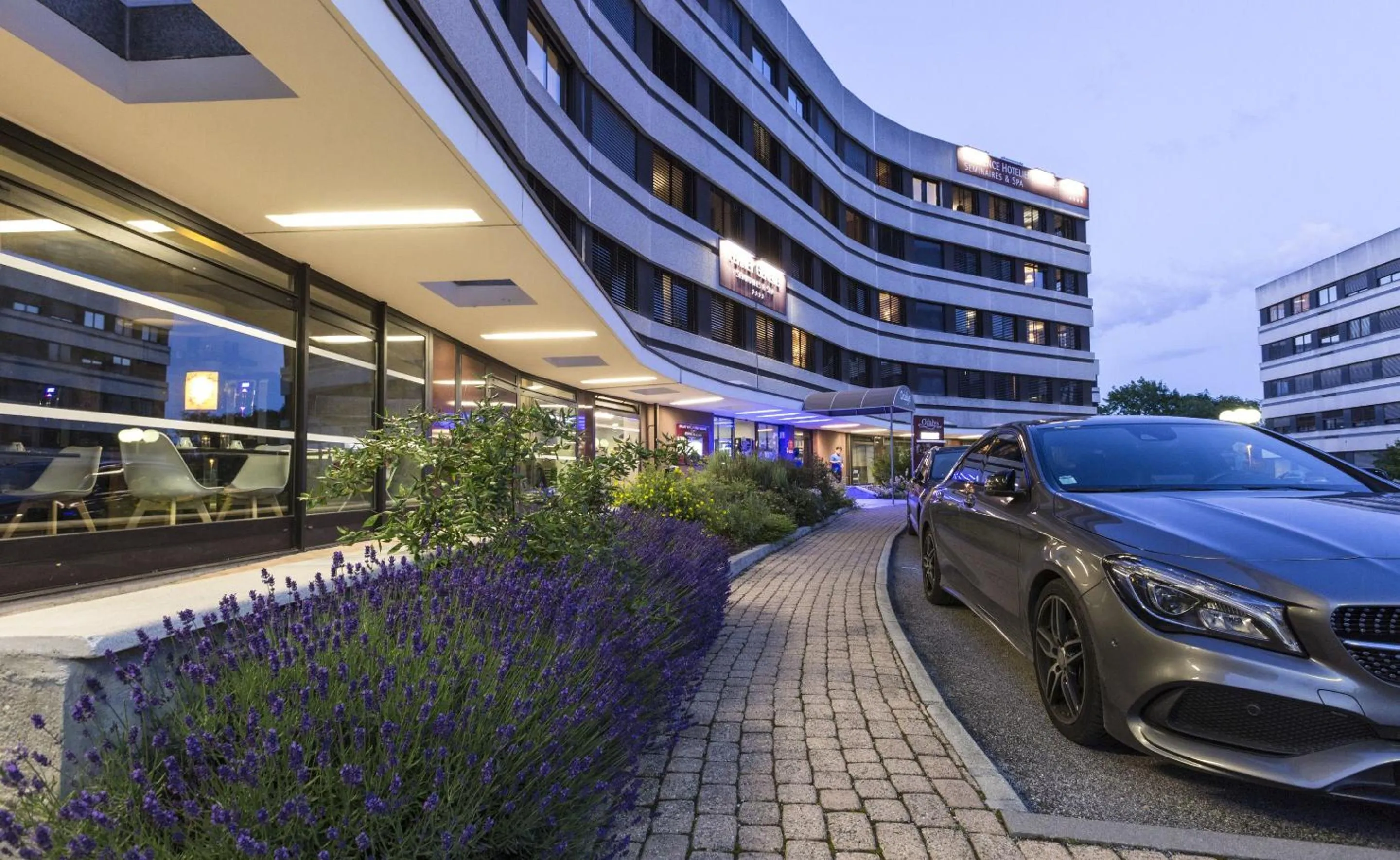 Facade/entrance in Zenitude Swiss Apparthotels