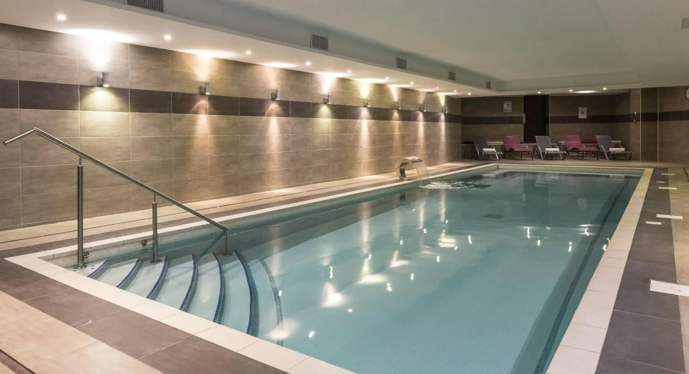 Swimming pool in Zenitude Swiss Apparthotels Swimming pool in Zenitude Swiss Apparthotels