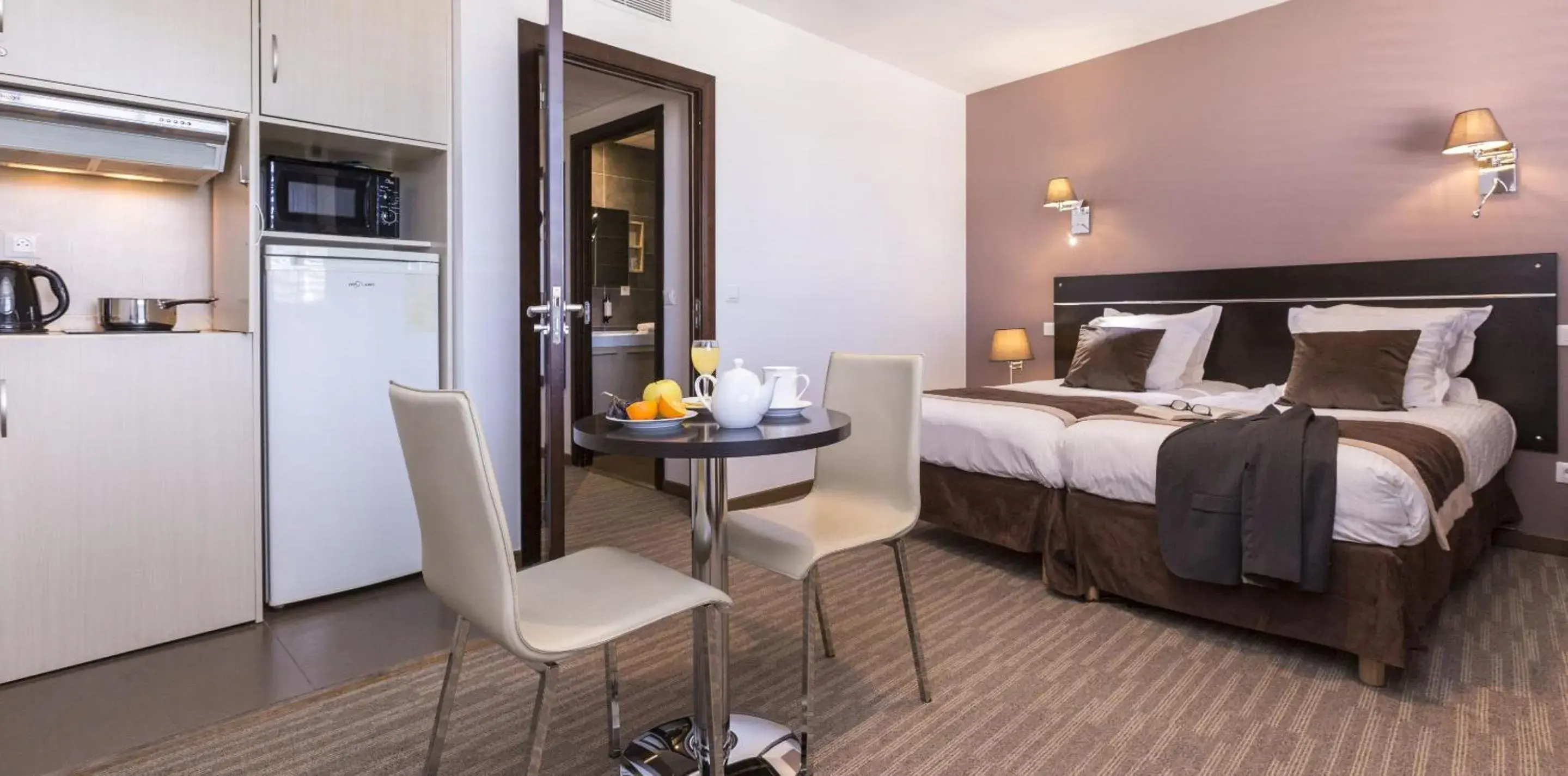 Bedroom, Bed in Zenitude Swiss Apparthotels Bedroom, Bed in Zenitude Swiss Apparthotels