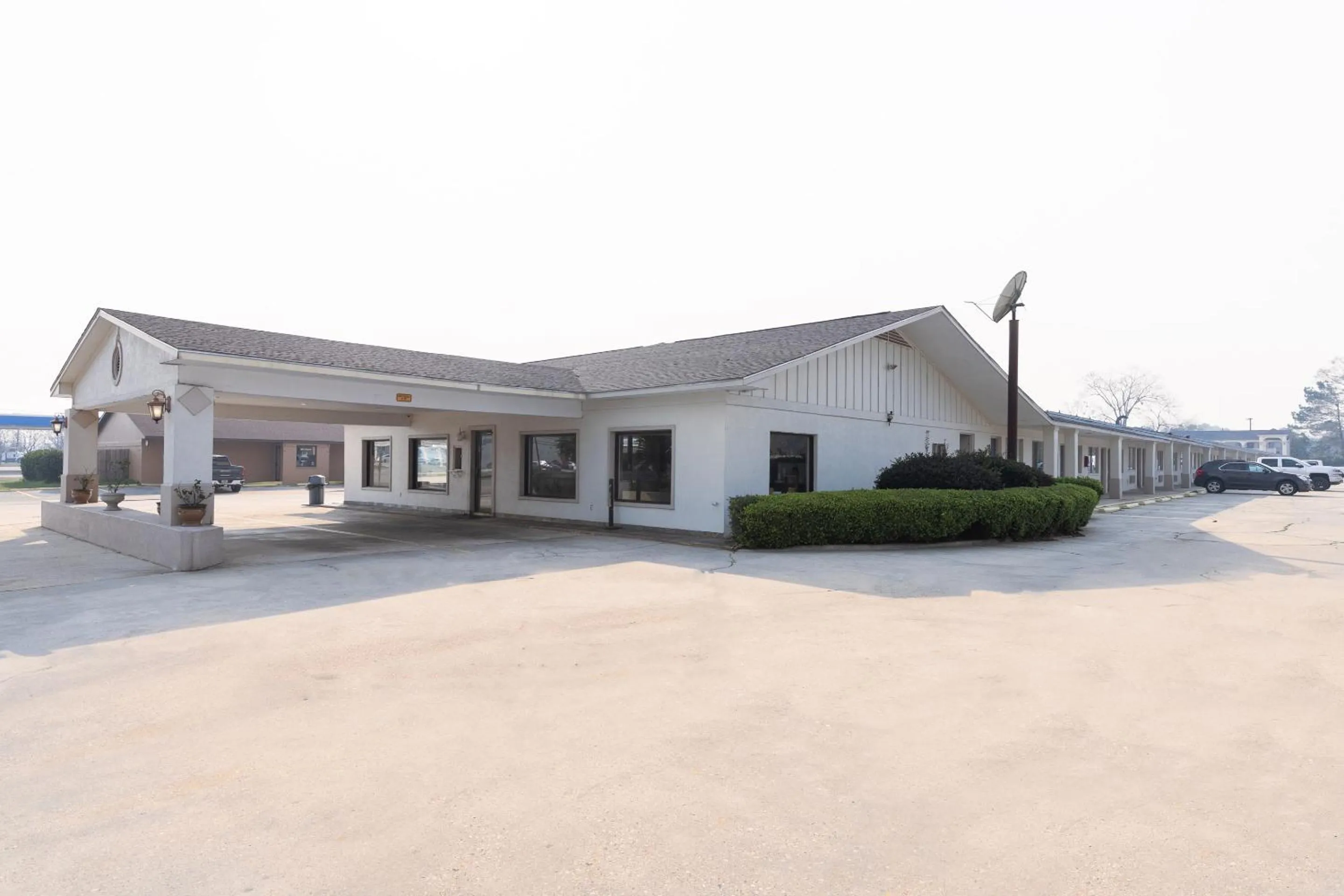 Facade/entrance in OYO Hotel DeRidder Hwy 171 North