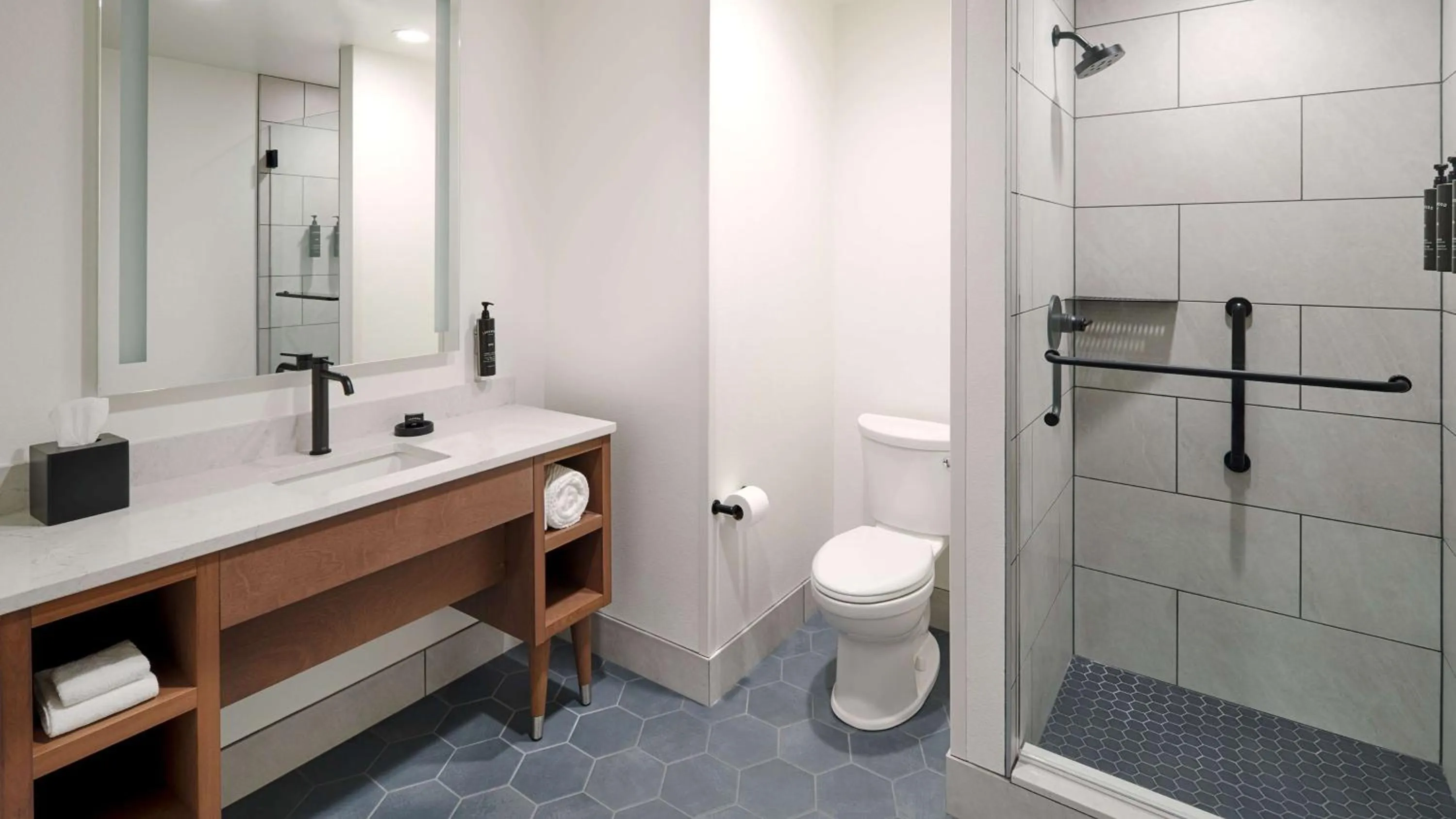 Bathroom in River's Edge Hotel Portland, Tapestry Collection by Hilton