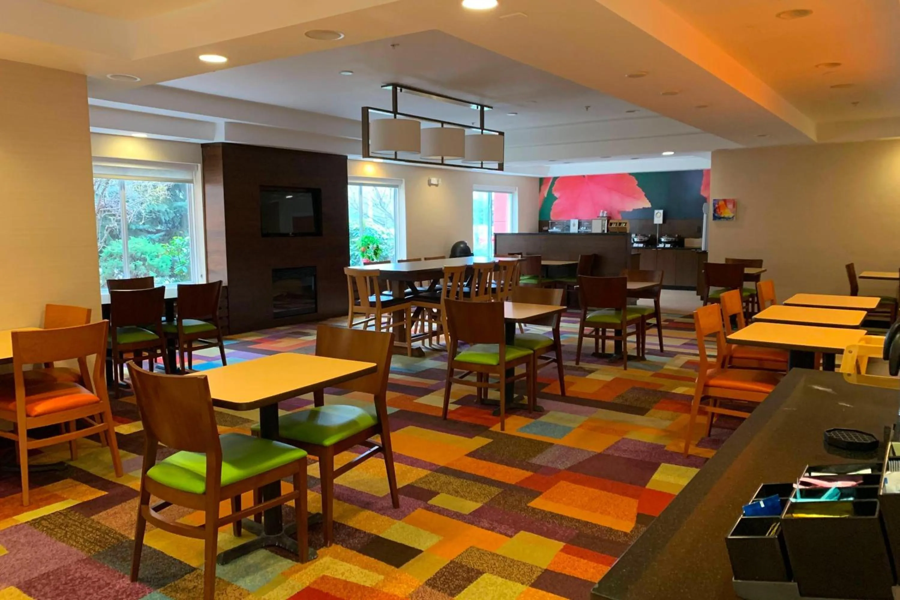 Restaurant/places to eat in Fairfield Inn Concord