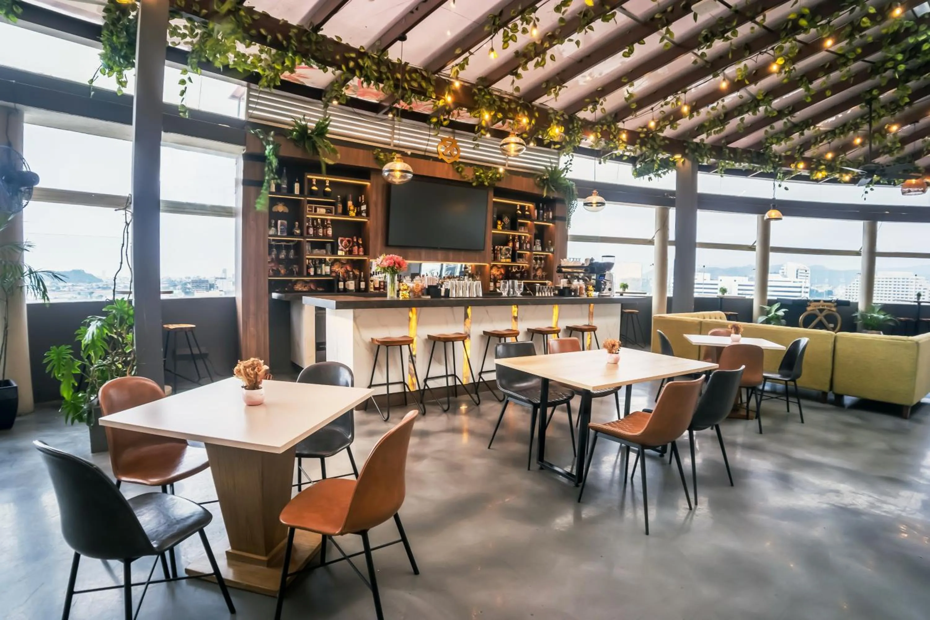 Restaurant/places to eat in Wyndham Garden Guayaquil