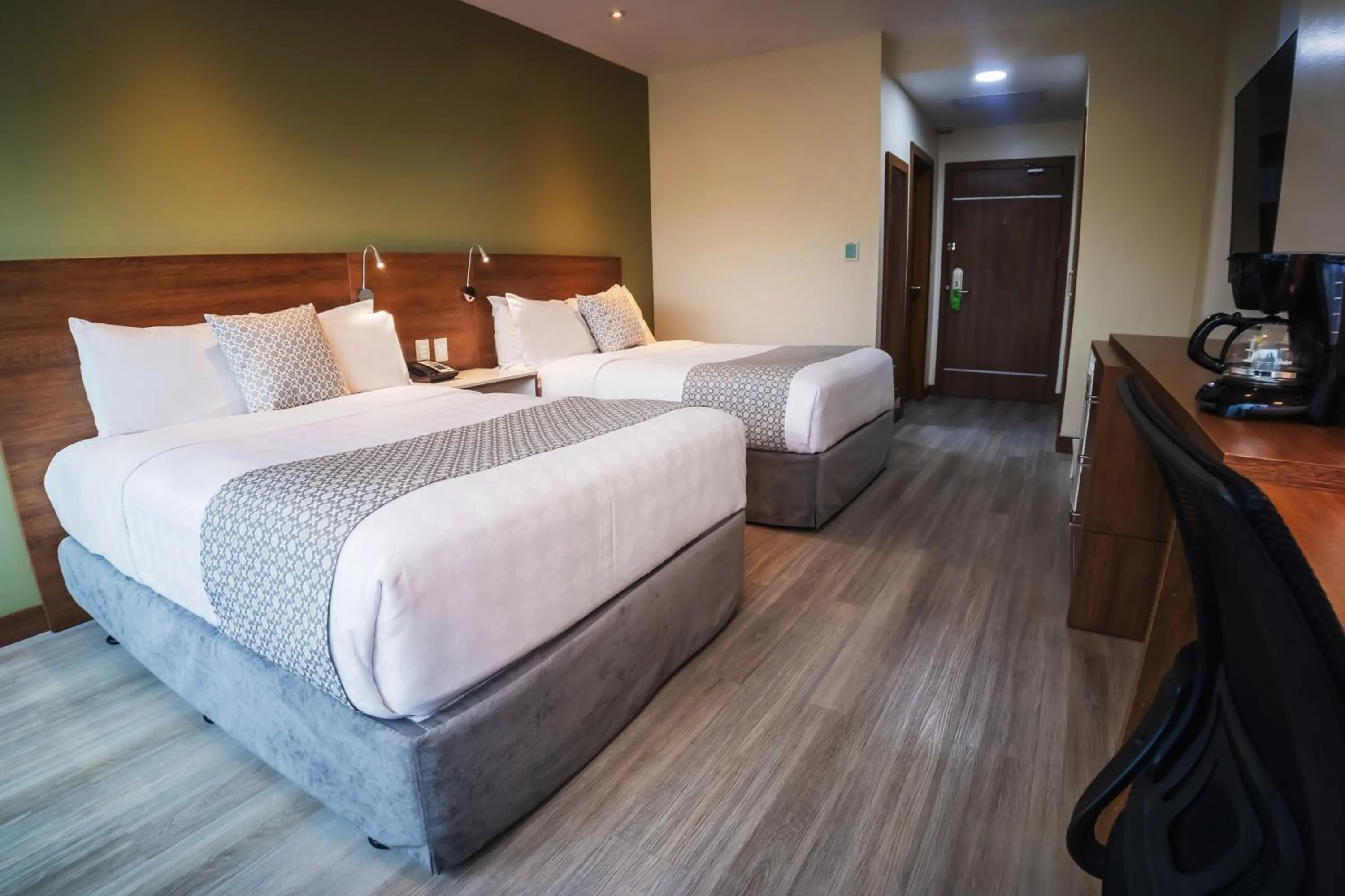 Bed in Wyndham Garden Guayaquil