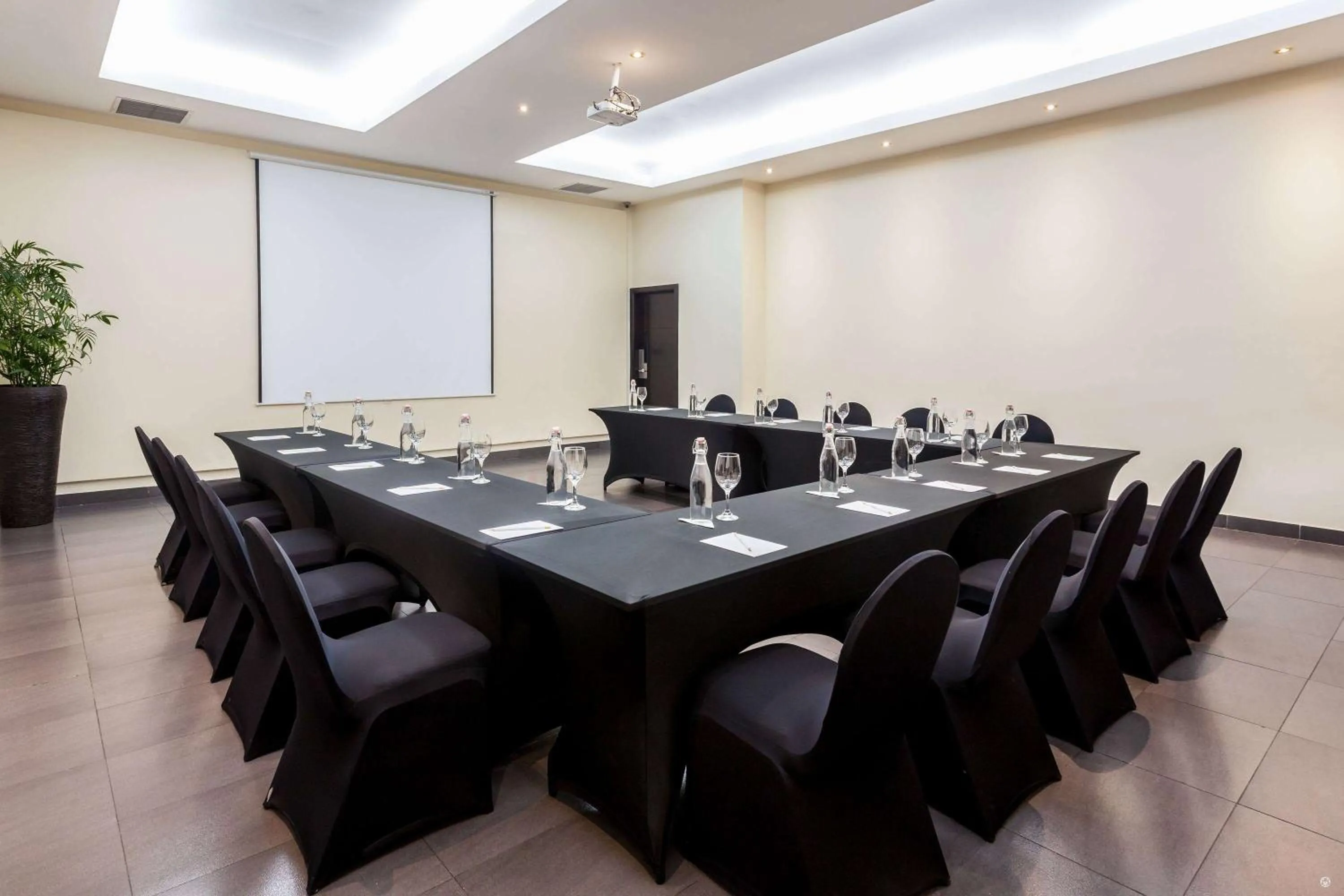 Meeting/conference room in Wyndham Garden Guayaquil