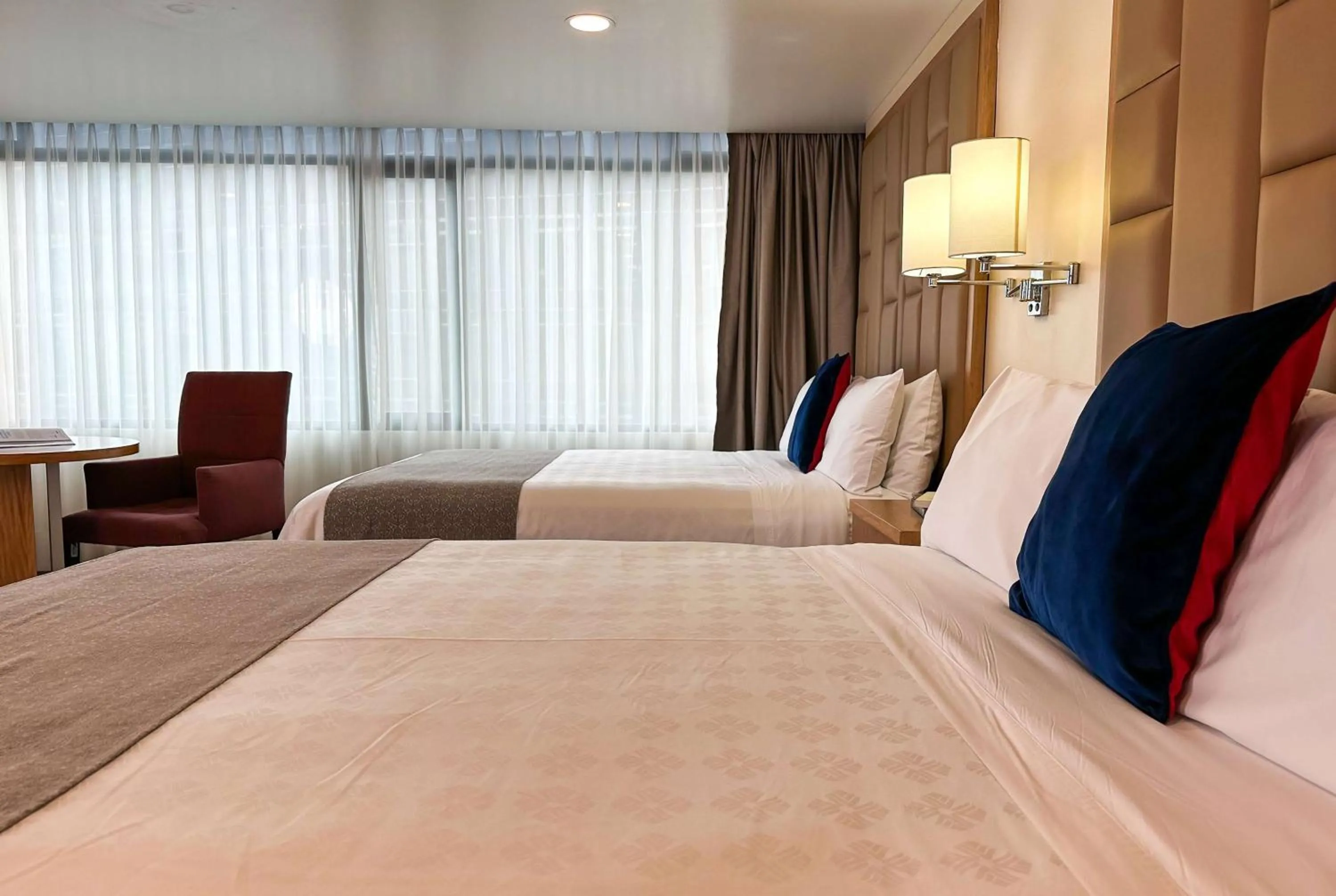 Photo of the whole room, Bed in Wyndham Garden Quito