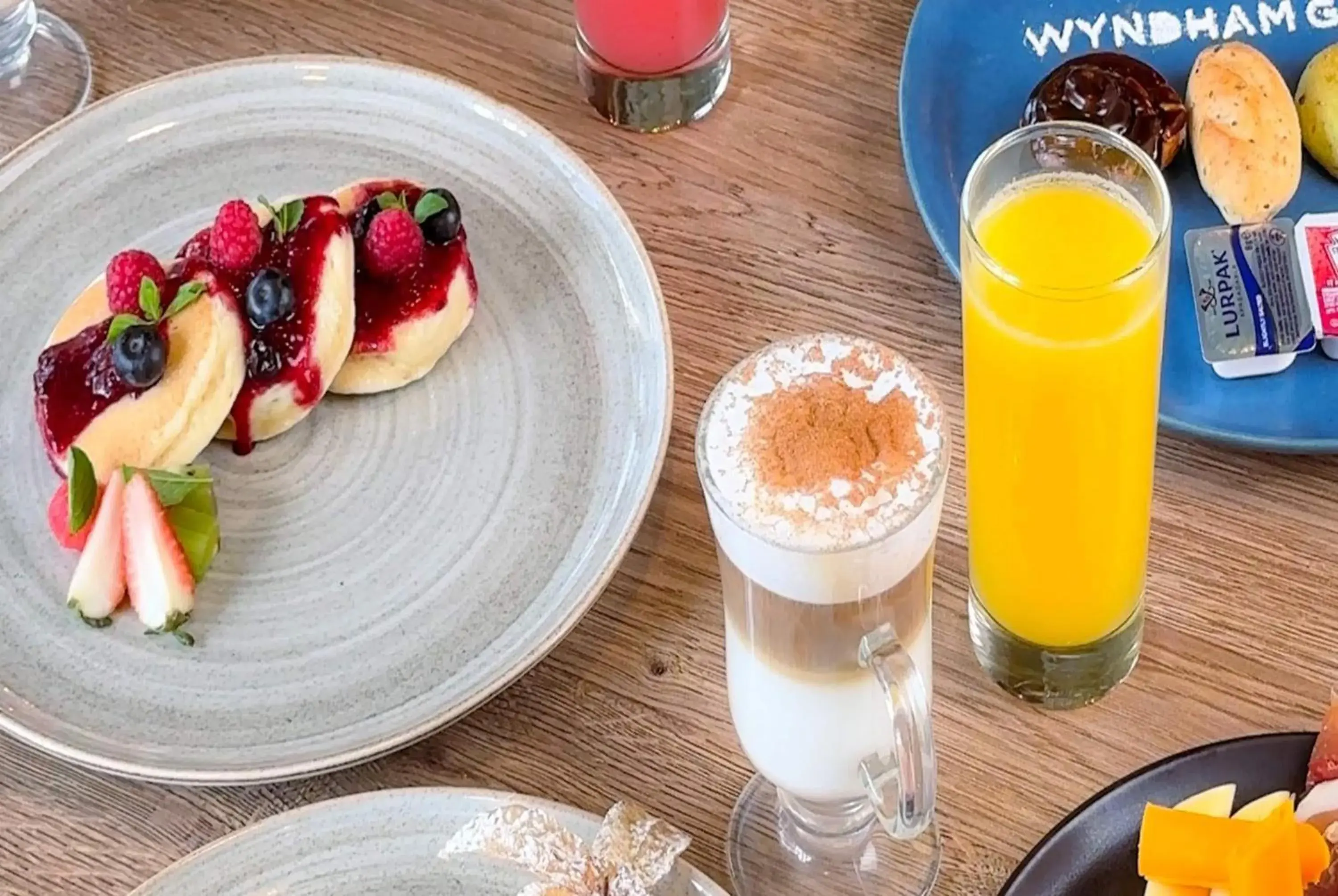 Property building in Wyndham Garden Quito Property building in Wyndham Garden Quito