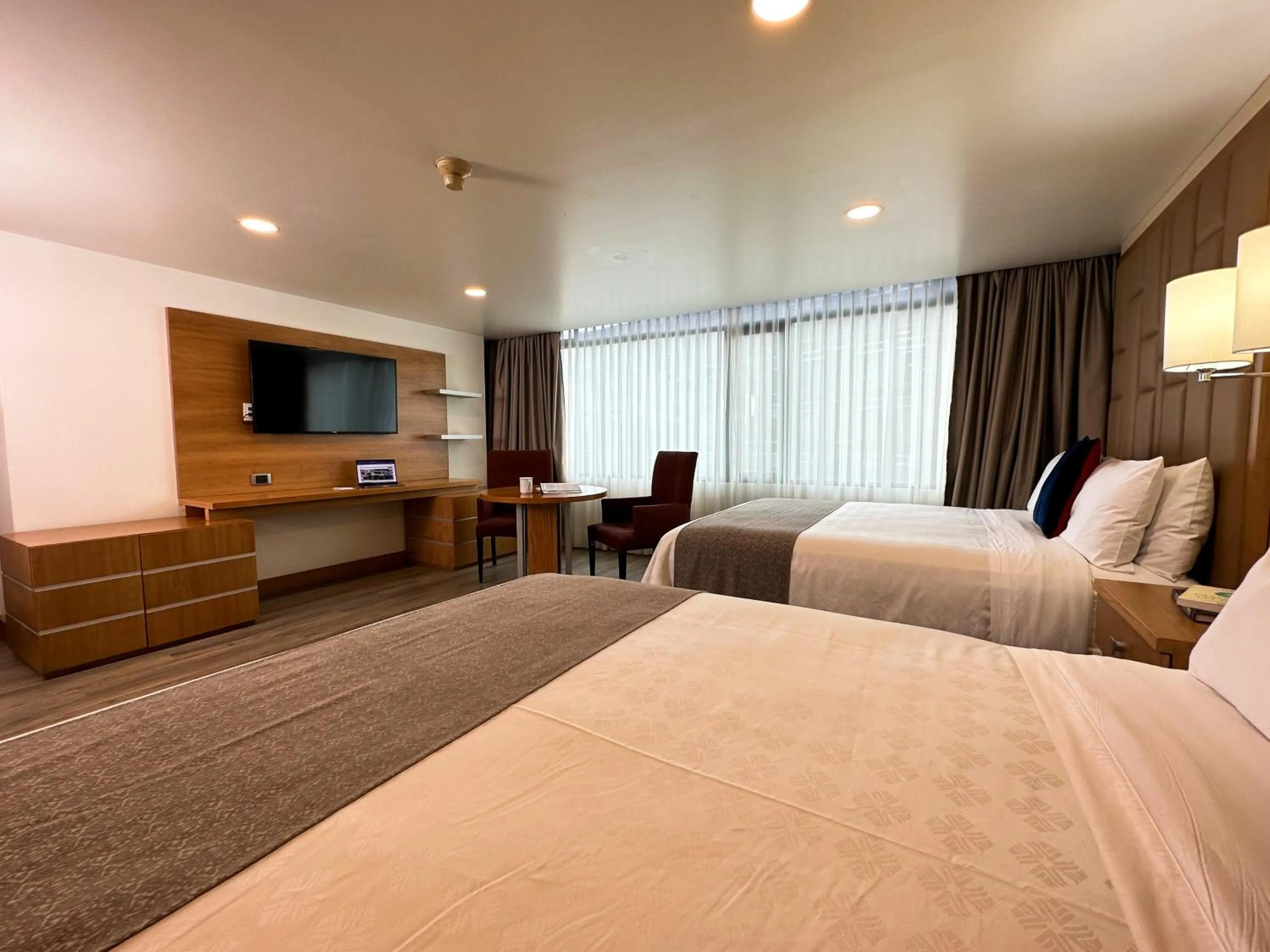 Bed in Wyndham Garden Quito