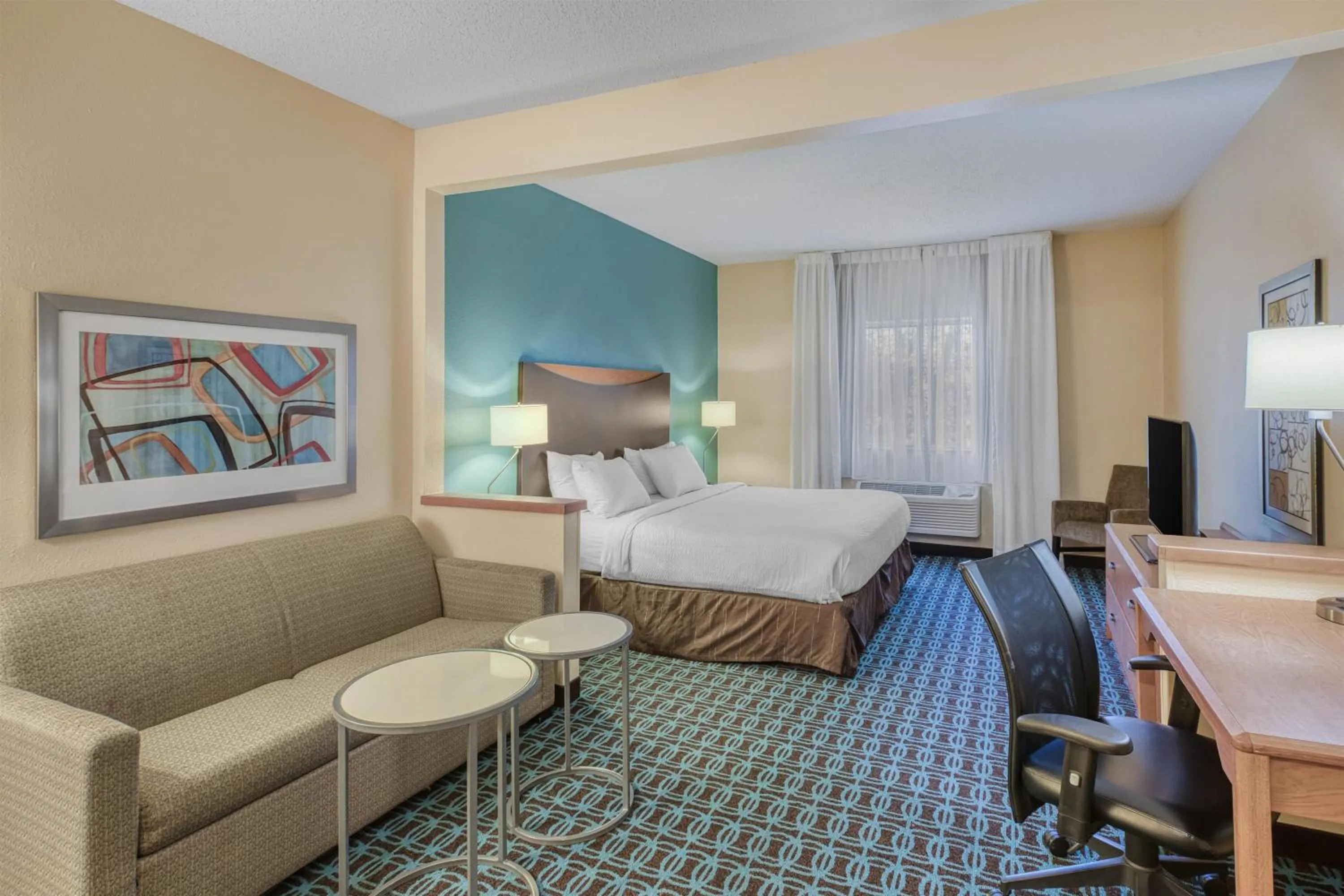 Bedroom, Bed in SureStay by Best Western Mount Pleasant Racine