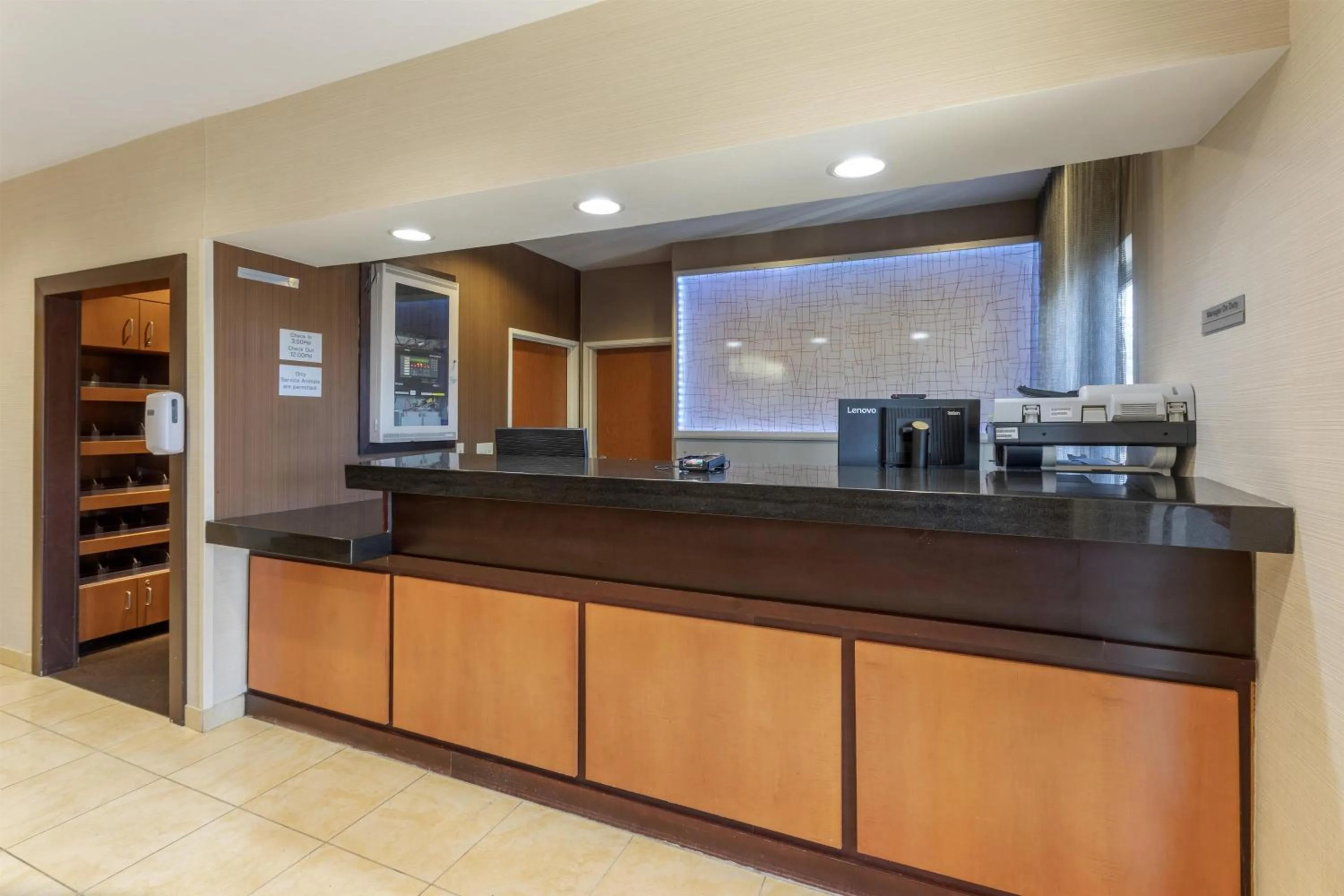 Lobby or reception in SureStay by Best Western Mount Pleasant Racine