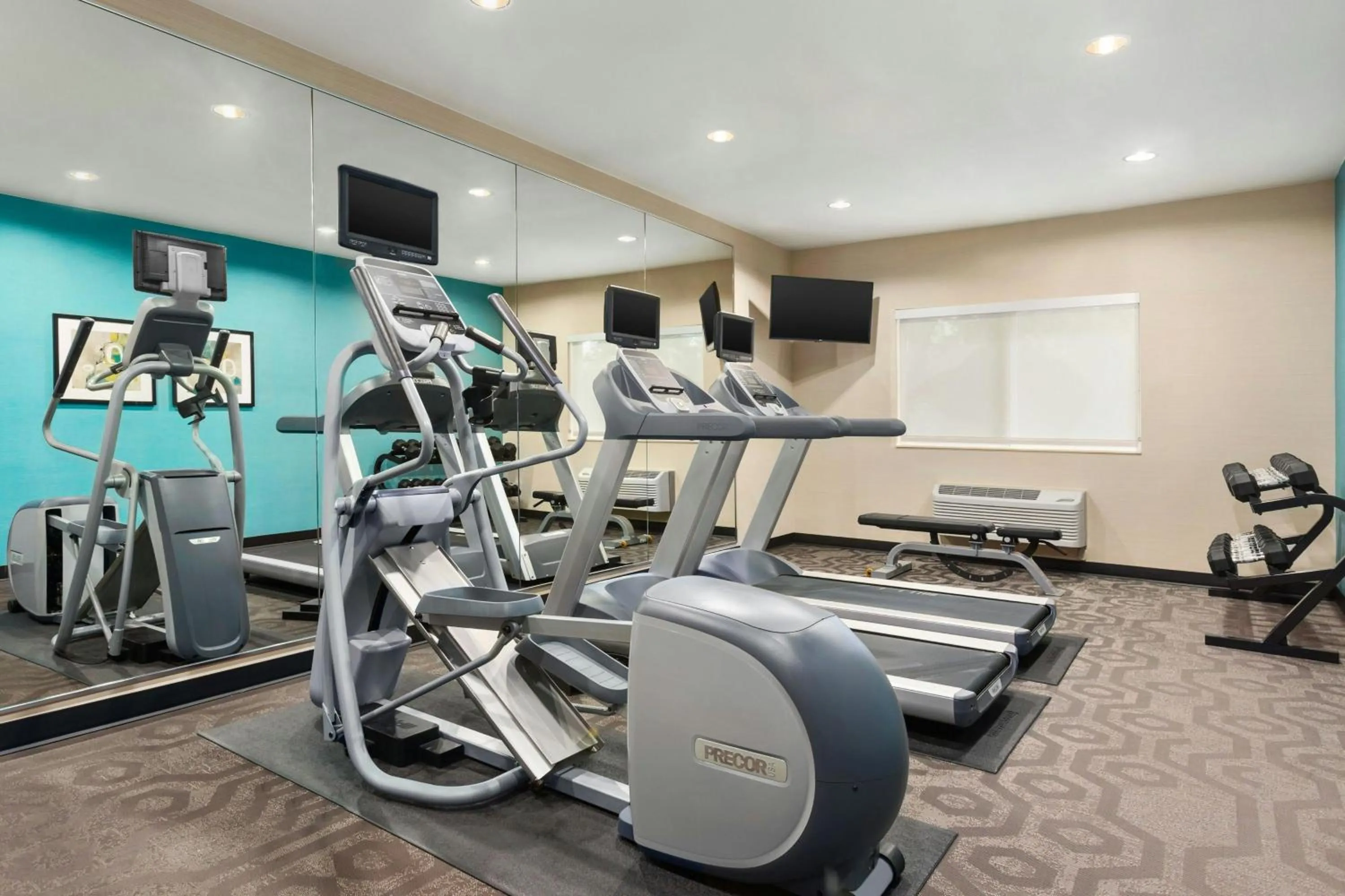 Fitness centre/facilities in Fairfield Inn Racine