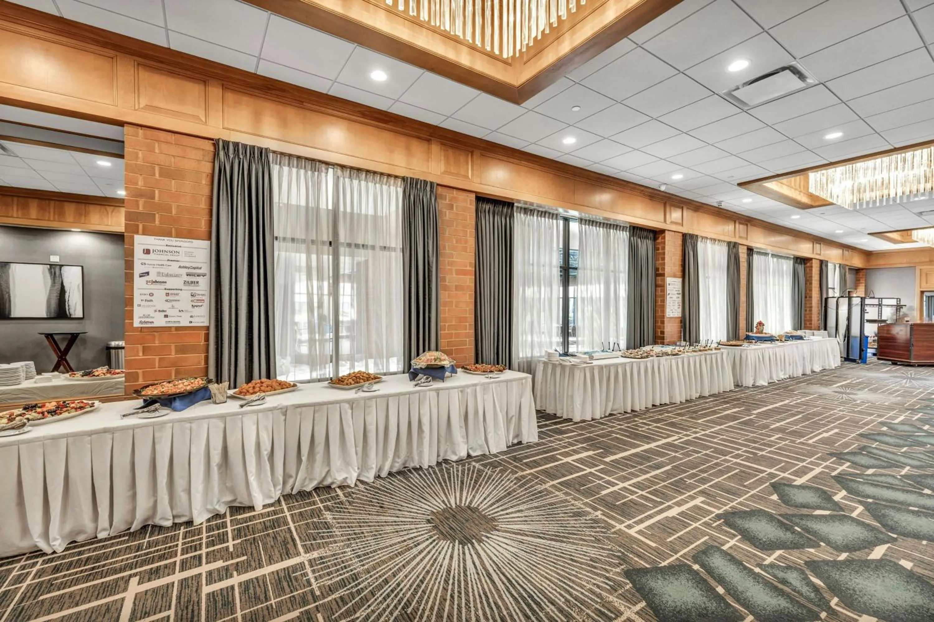 Meeting/conference room in Delta Hotels by Marriott Mount Pleasant
