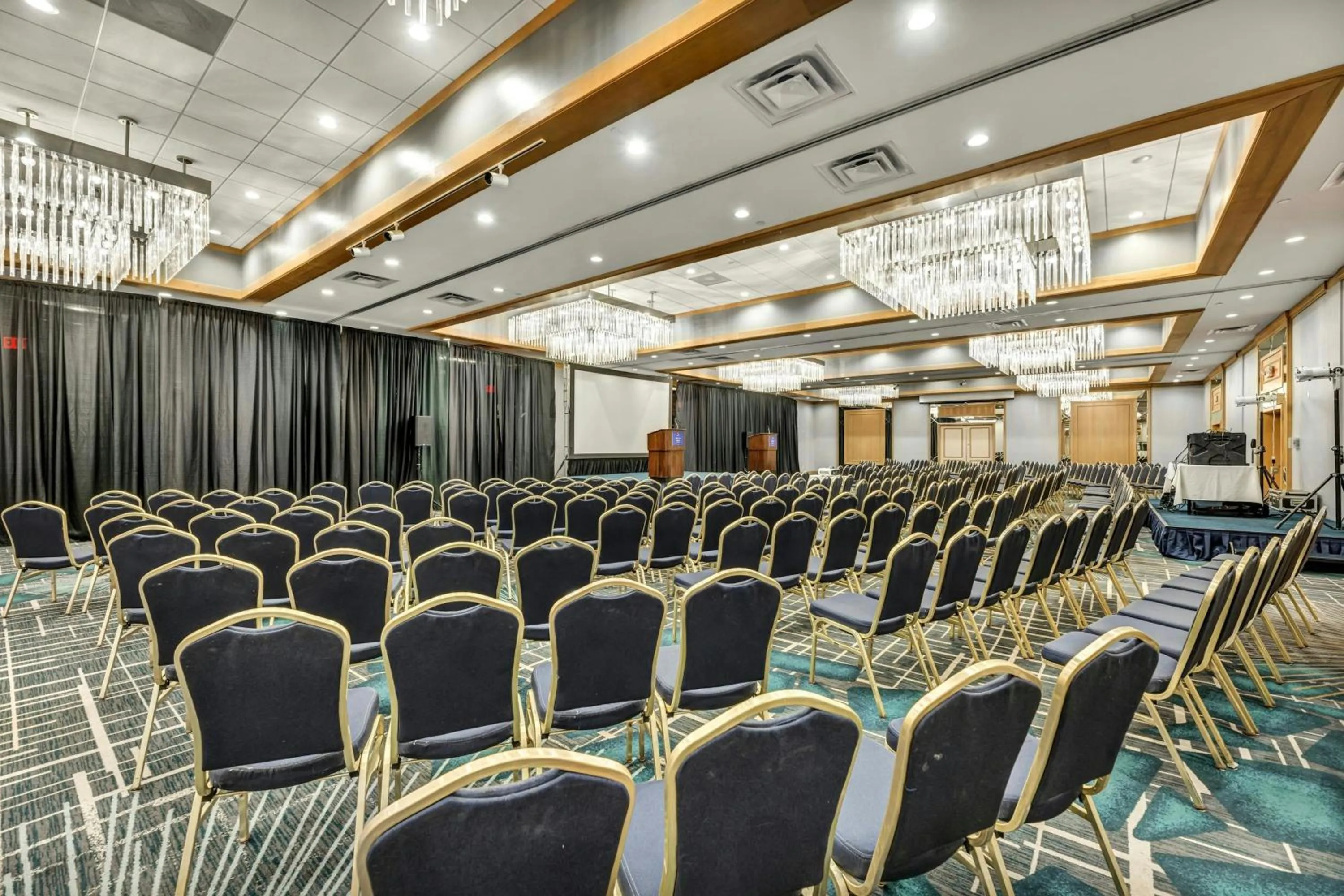 Meeting/conference room in Delta Hotels by Marriott Mount Pleasant