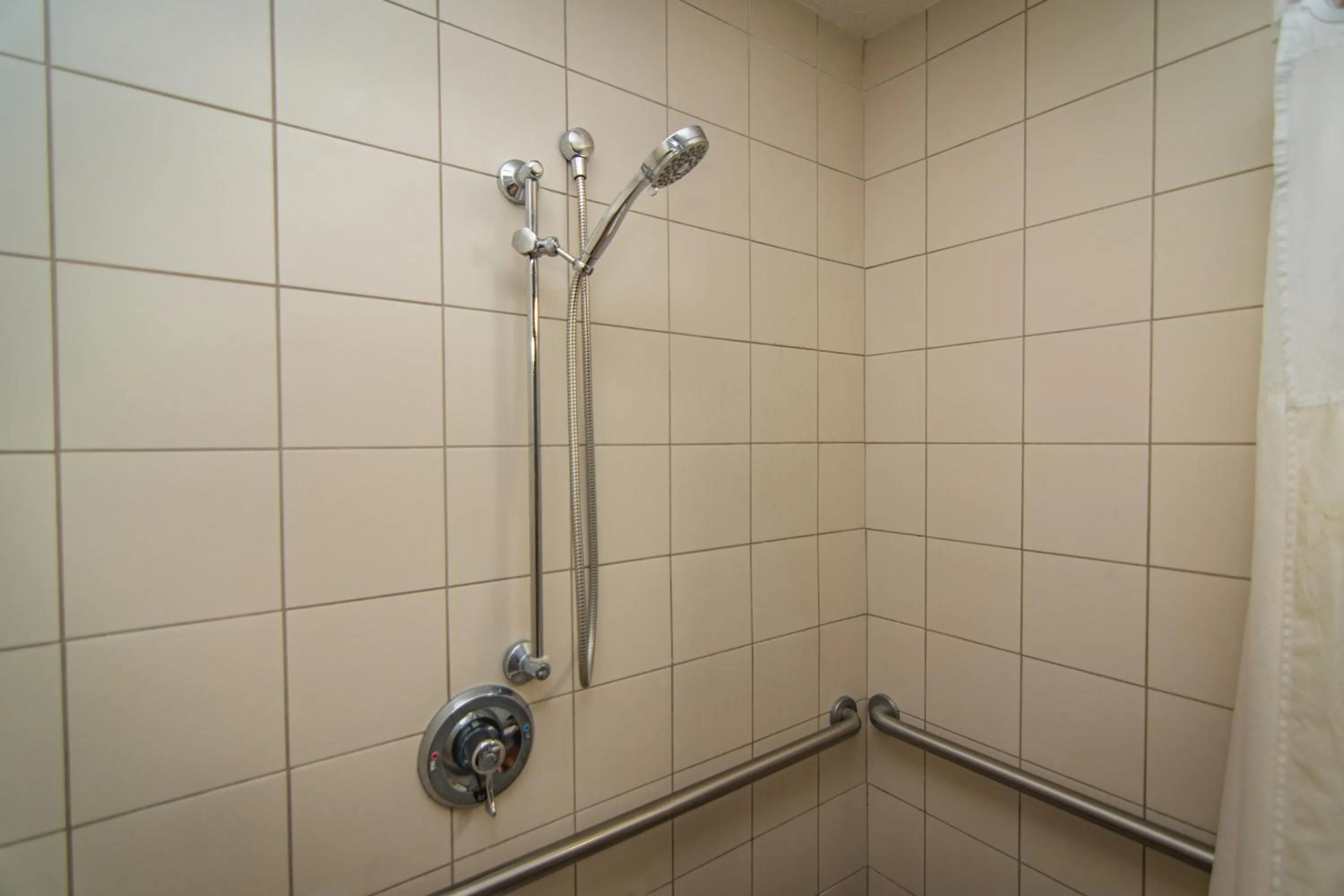 Bathroom in Motel 6-Lakeland, FL