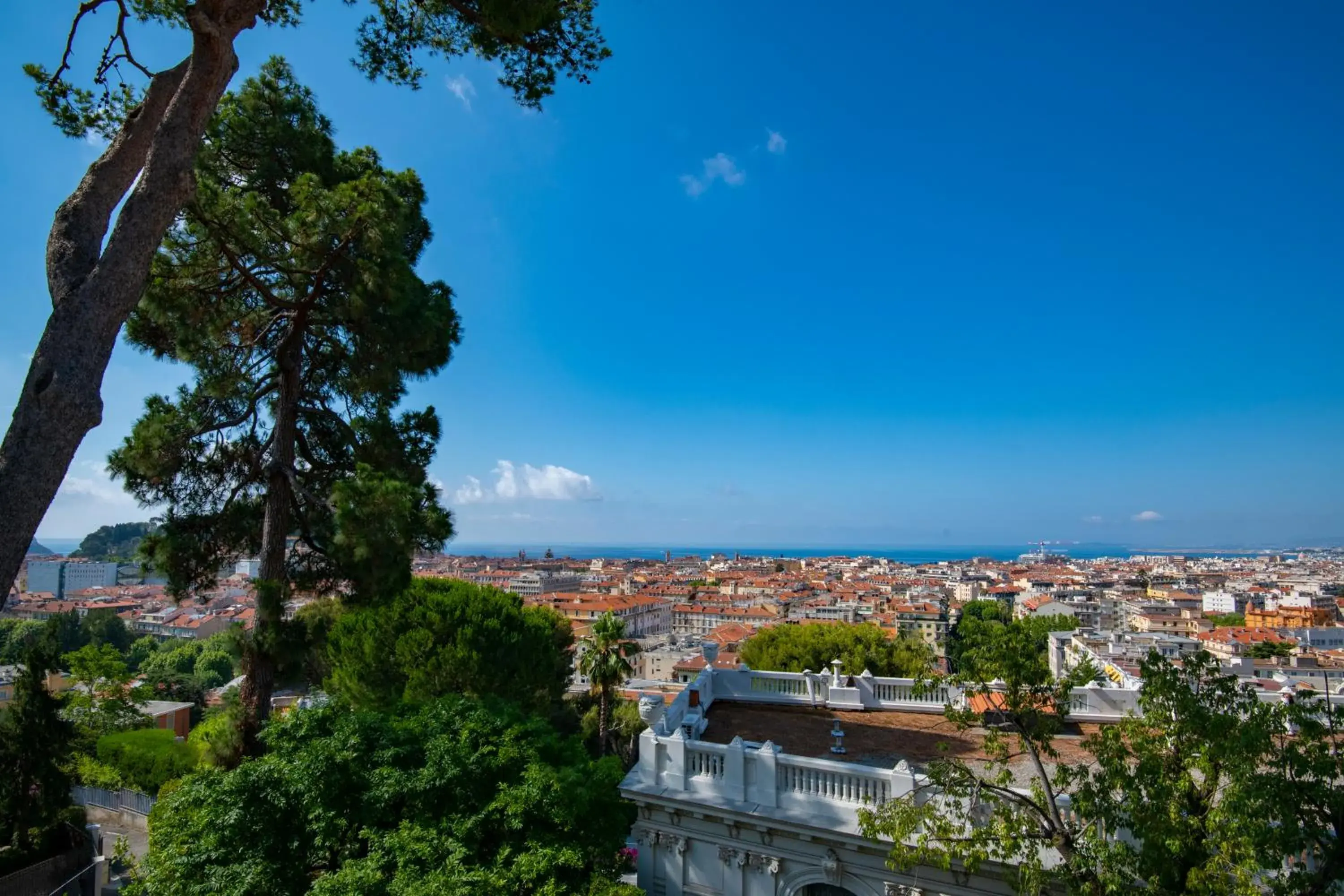 Sea view in Hôtel Le Petit Palais