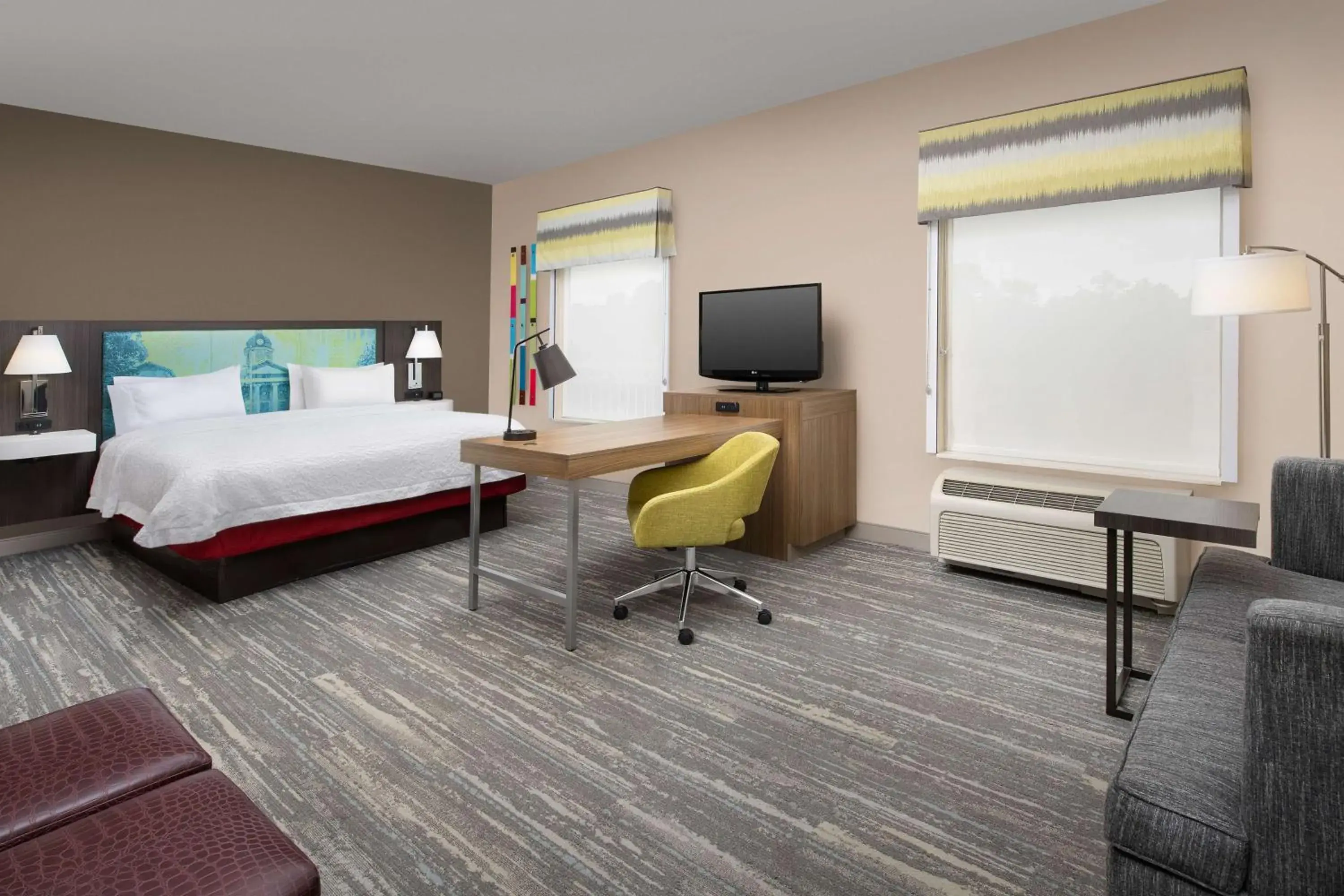 Bedroom, Bed in Hampton Inn & Suites Lake City Bedroom, Bed in Hampton Inn & Suites Lake City