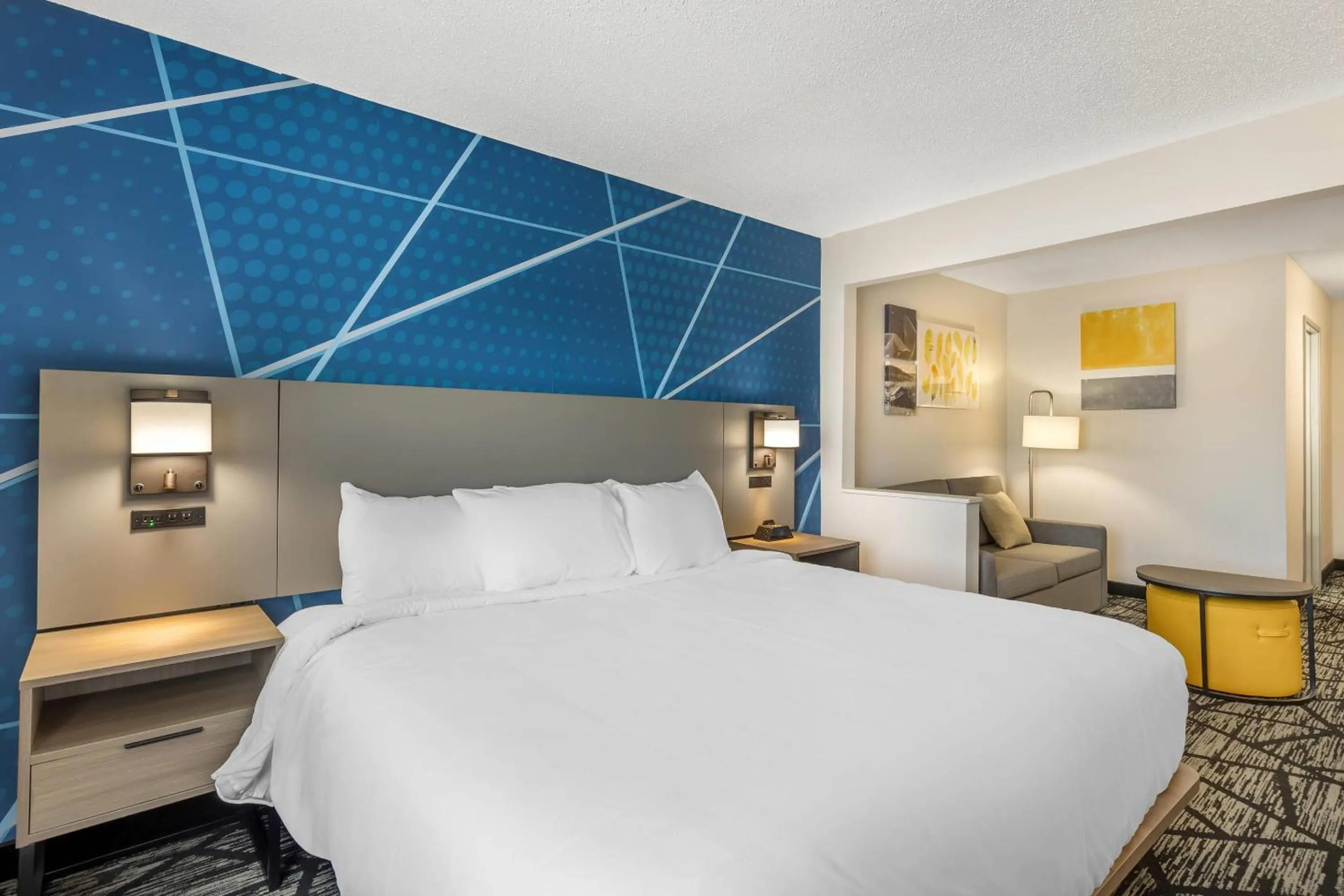 Bedroom in Comfort Inn Davenport East - Bettendorf