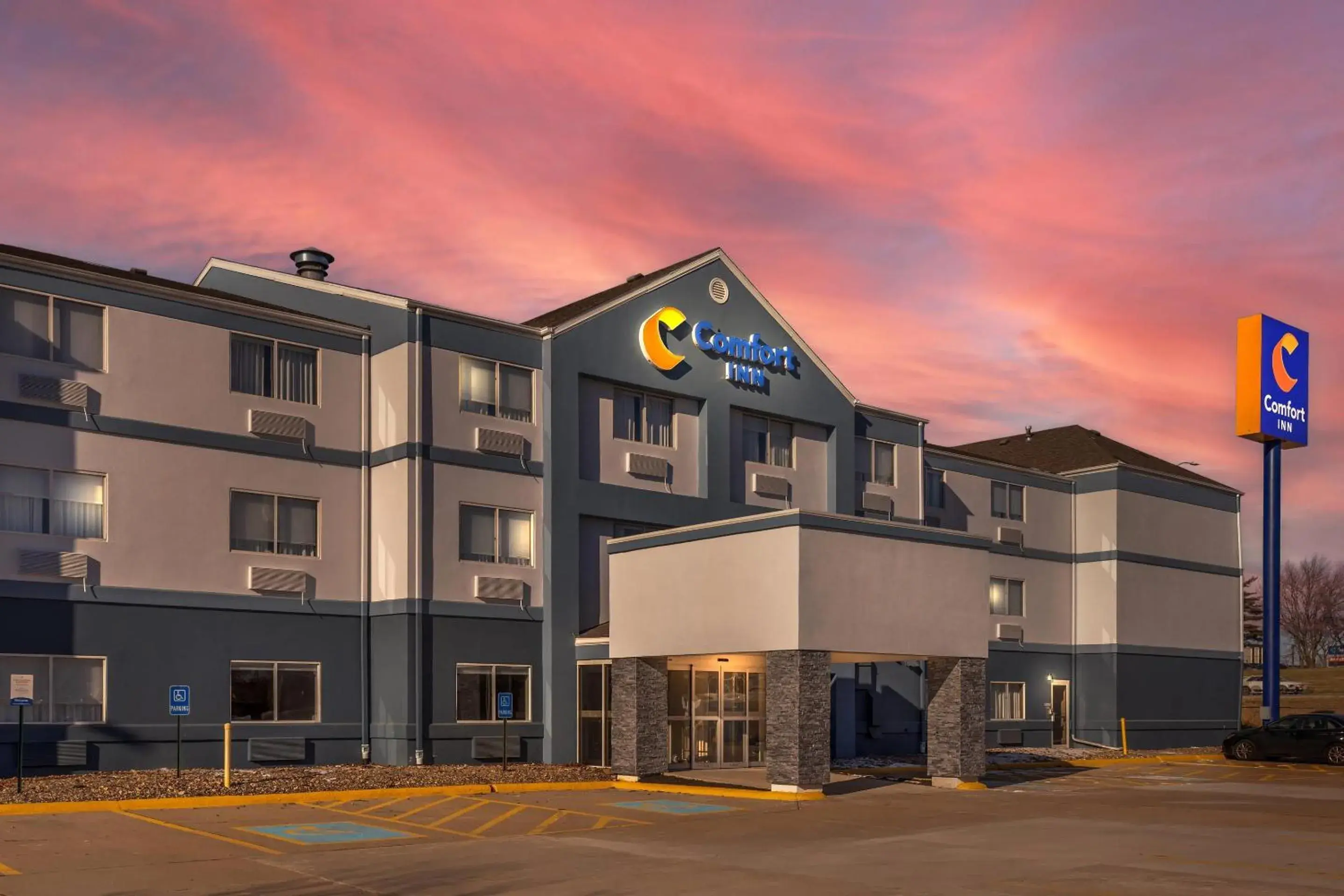 Comfort Inn Davenport East - Bettendorf Comfort Inn Davenport East - Bettendorf