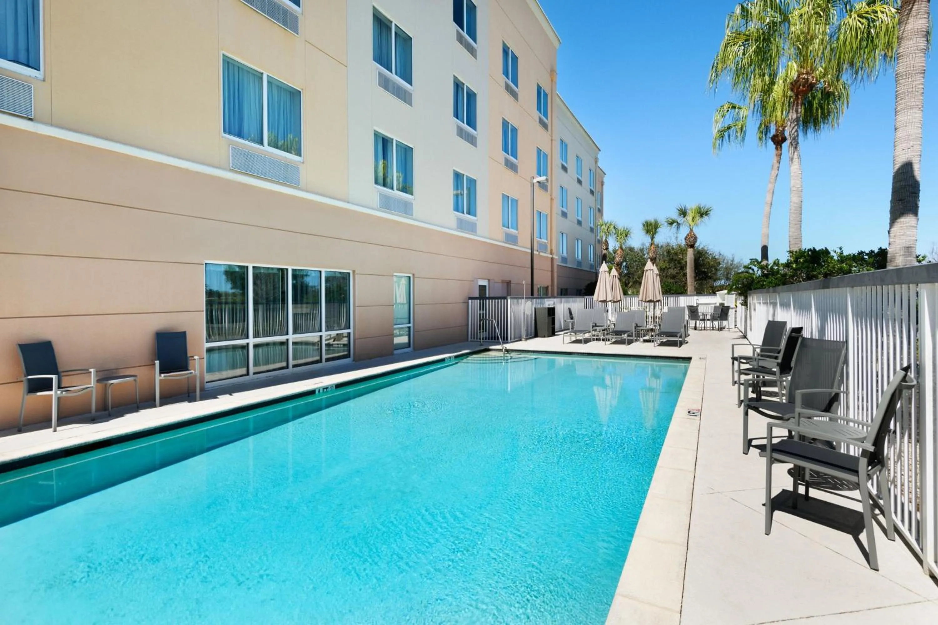 Swimming pool in Fairfield Inn & Suites Fort Pierce / Port St Lucie