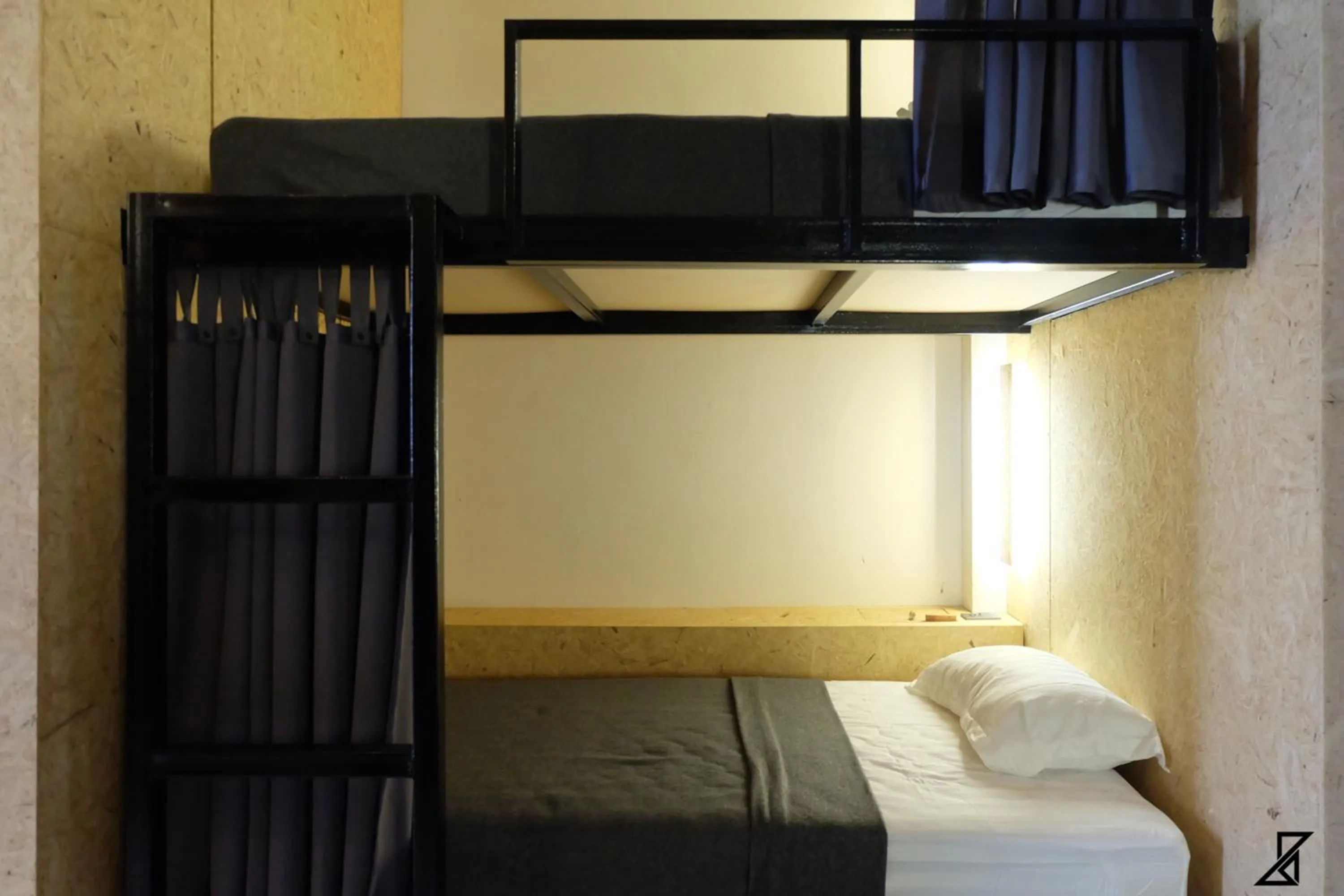 Bed in Hugger Hostel