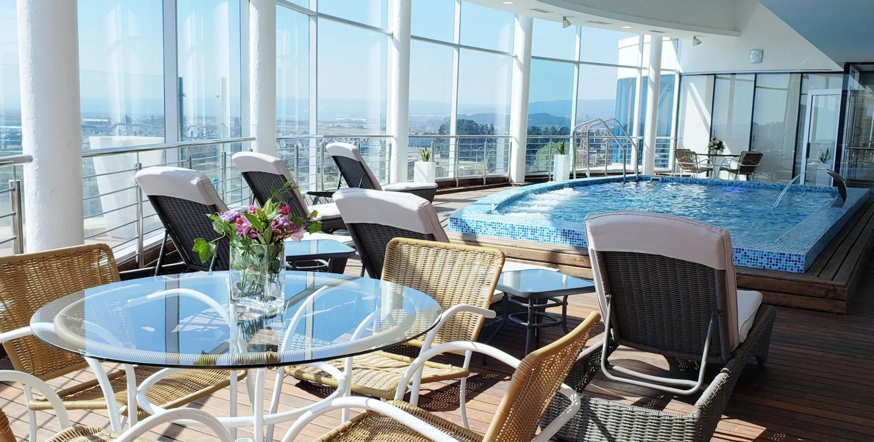 Swimming pool in MDS Hotel Concepción