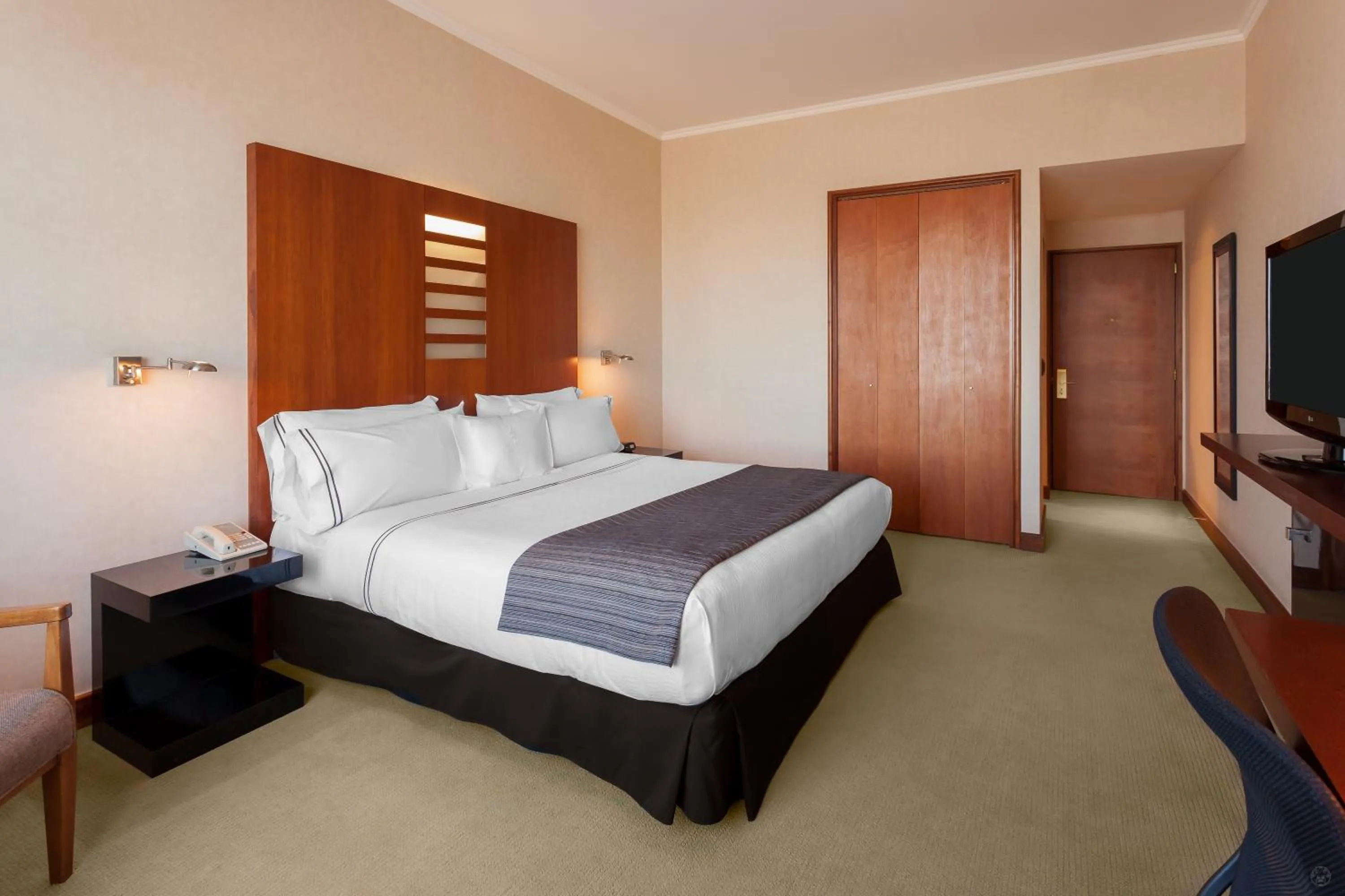 Bedroom, Bed in MDS Hotel Concepción