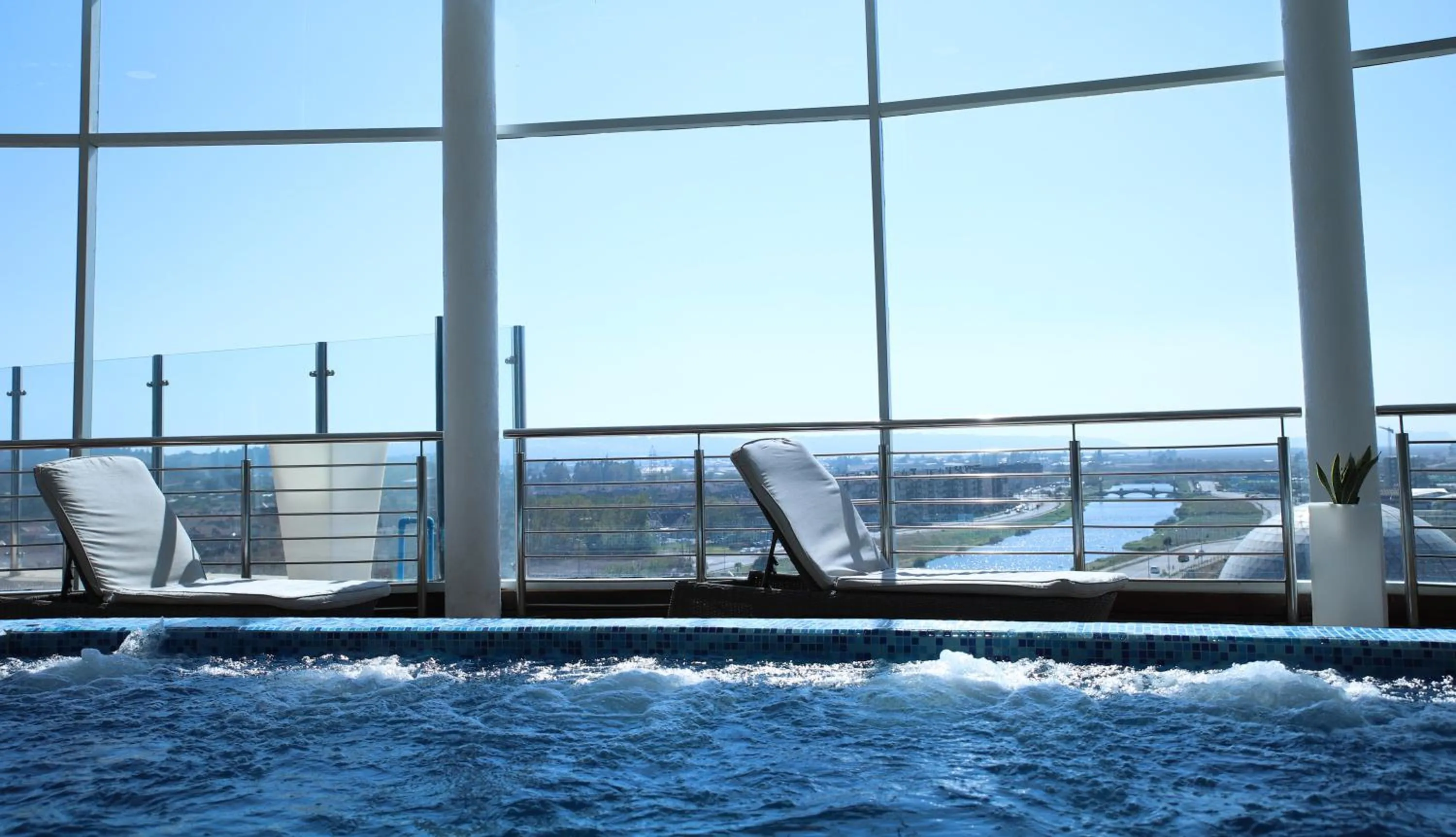 Swimming pool in MDS Hotel Concepción