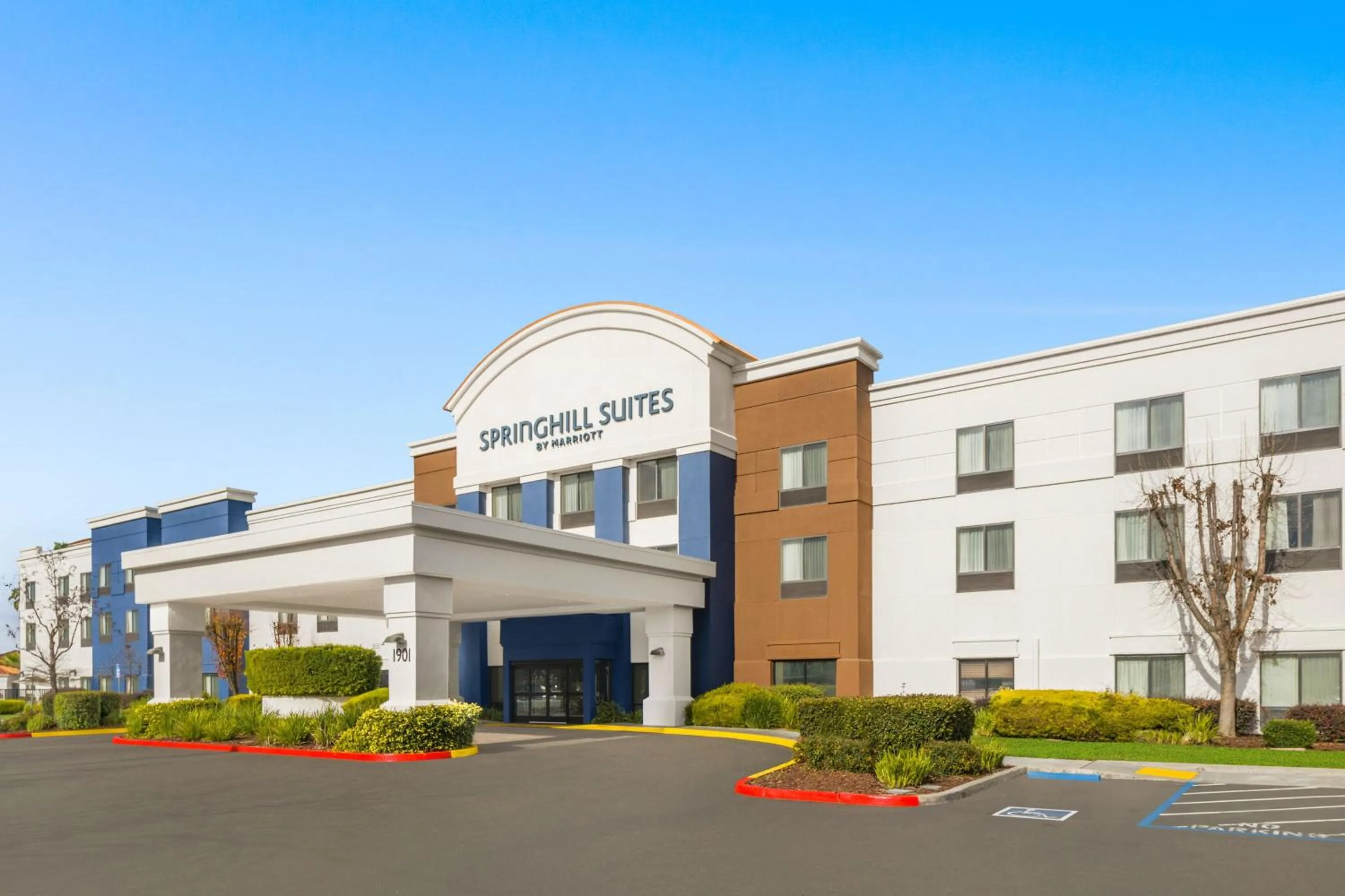 Property building in SpringHill Suites by Marriott Modesto