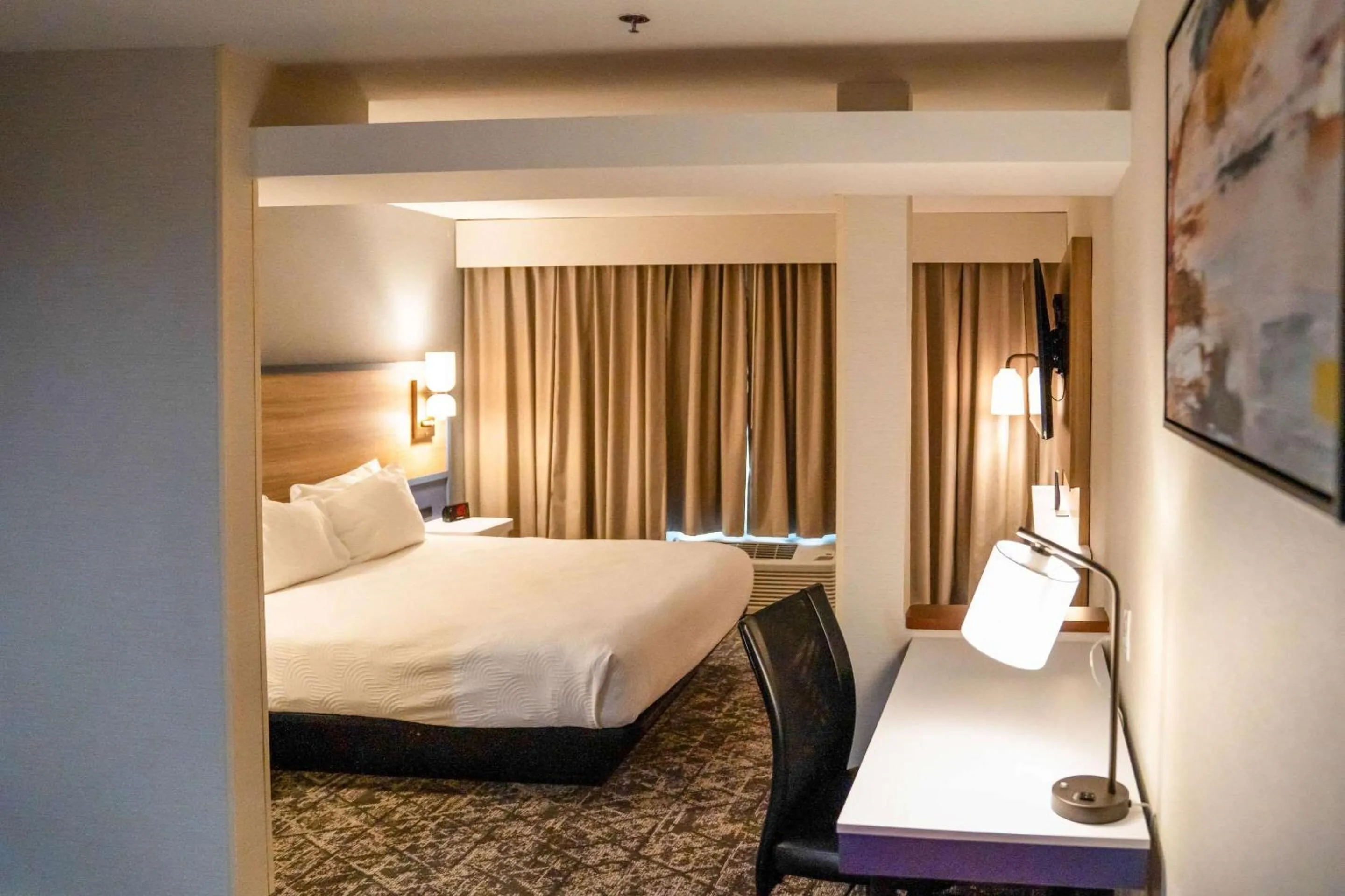 Bedroom, Bed in Fairfield Inn & Suites Modesto