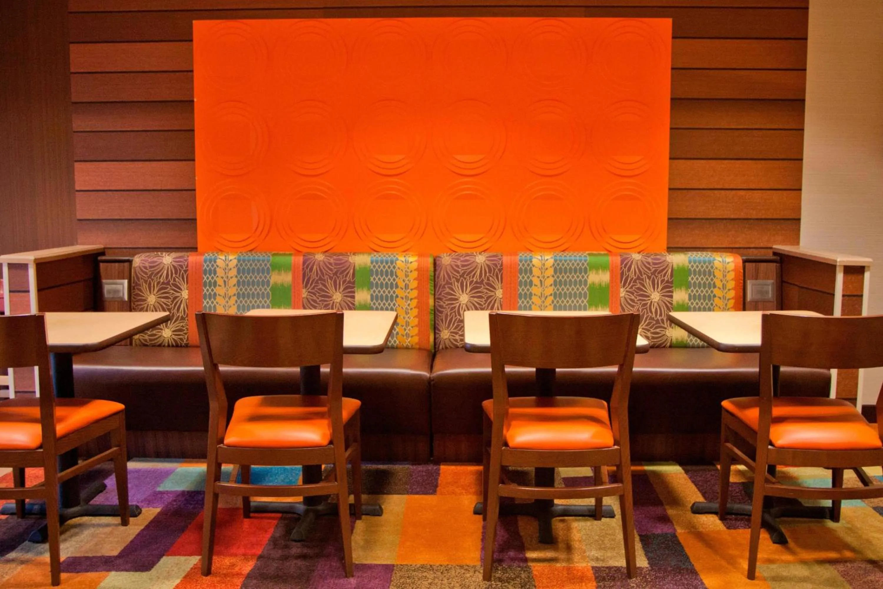 Restaurant/places to eat in Fairfield Inn & Suites Modesto