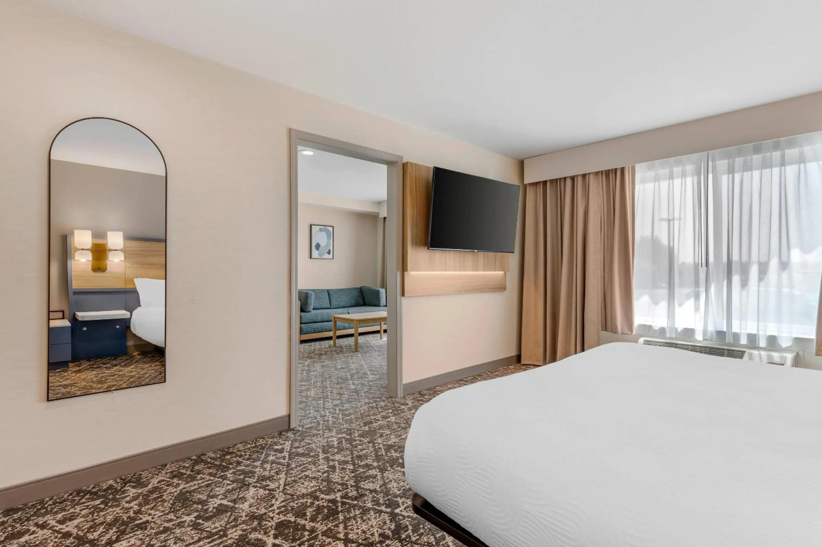 Bedroom, Bed in Country Inn & Suites by Radisson, Modesto-Salida