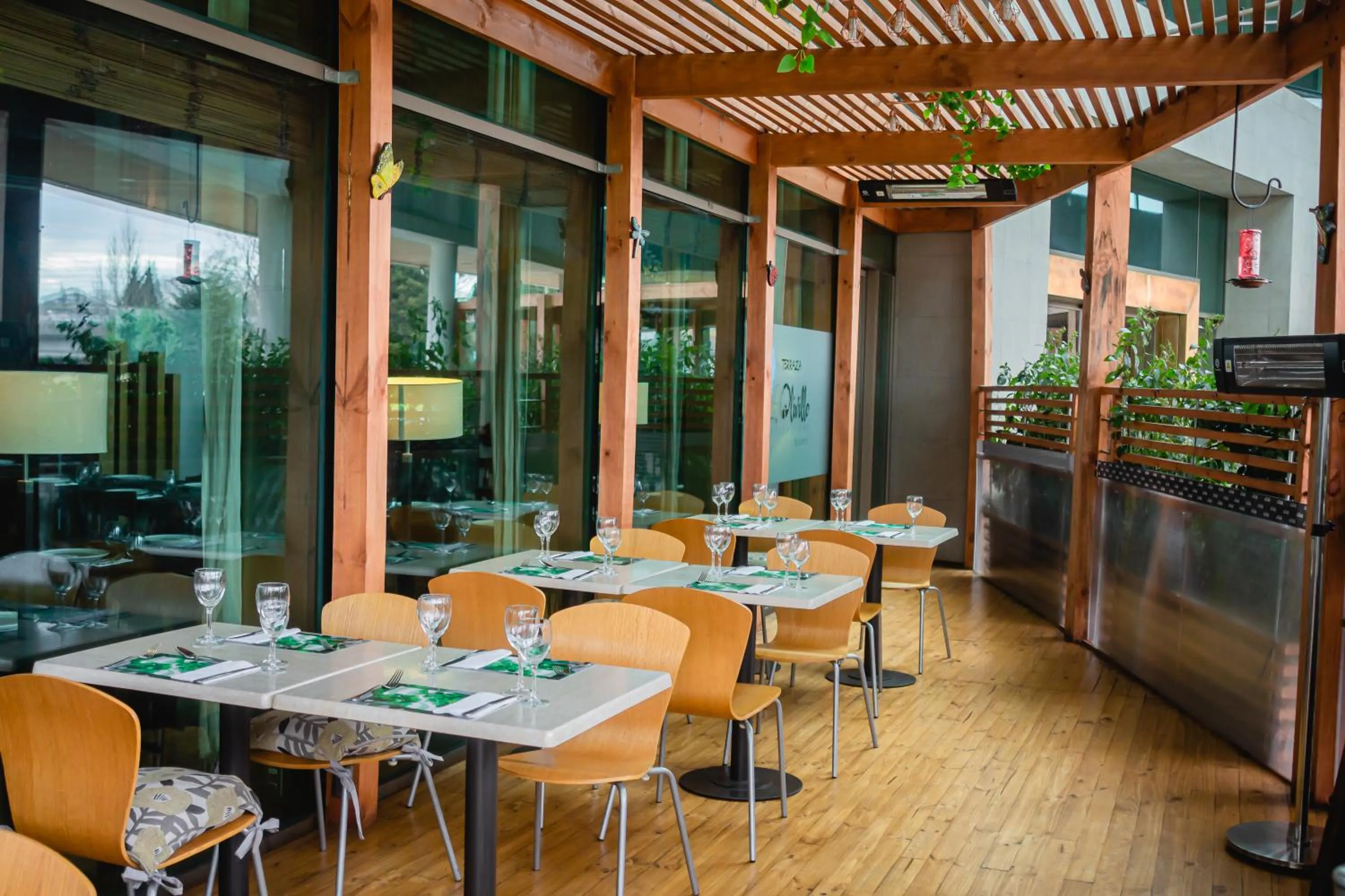 Restaurant/places to eat in Sonesta Hotel Osorno